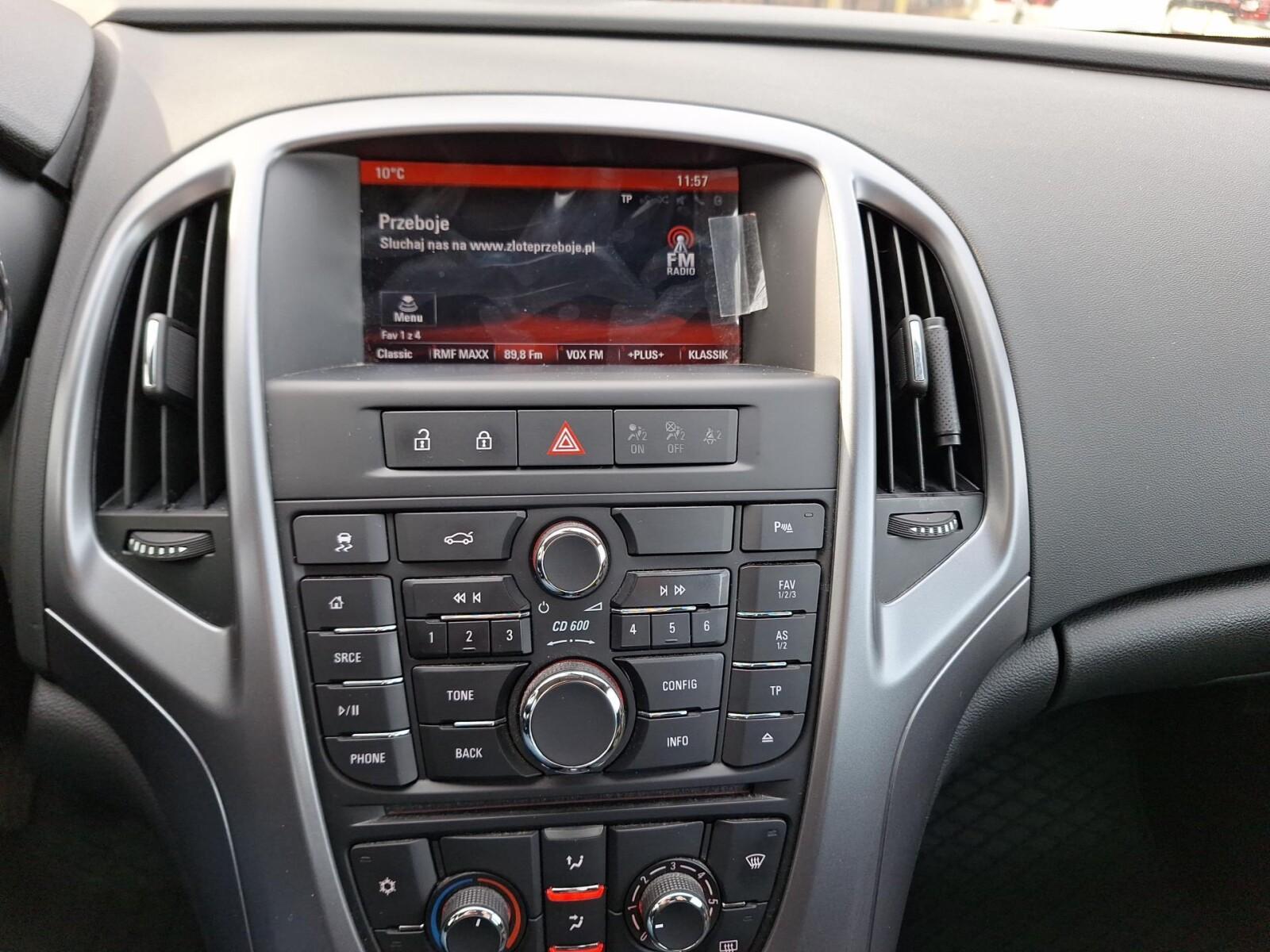 Active | Czujniki parkowania | Bluetooth | Tempomat | Serwis ASO 18