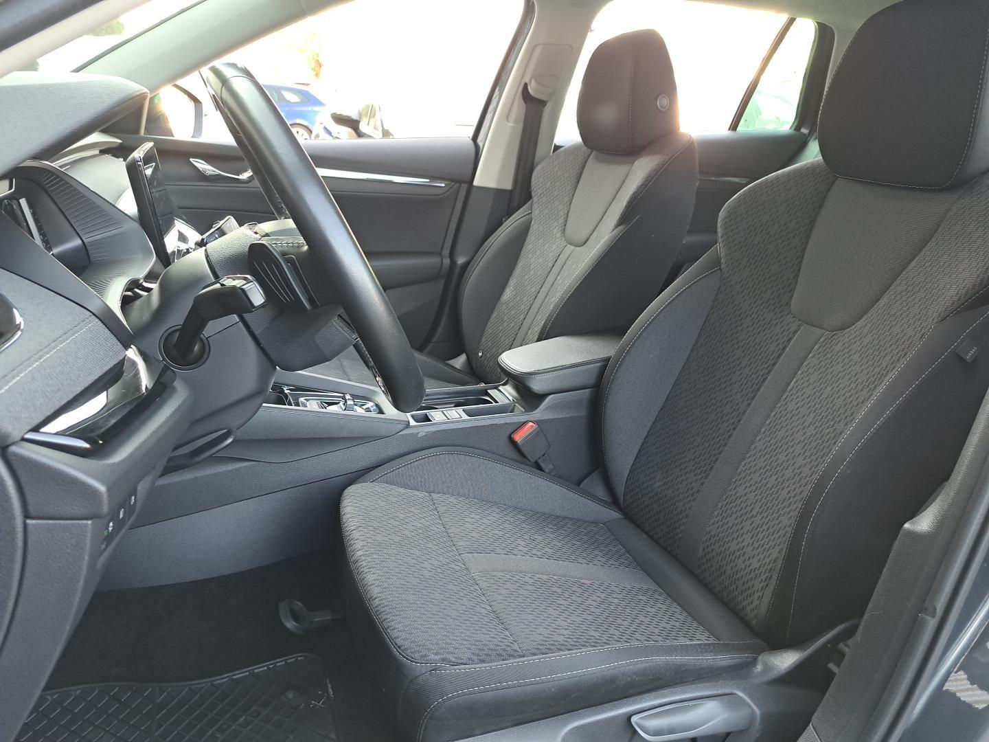 2.0 TDI 150KM DSG SalonPL Style Matrix Kamera Virtual Kessy 18" FV23% 10