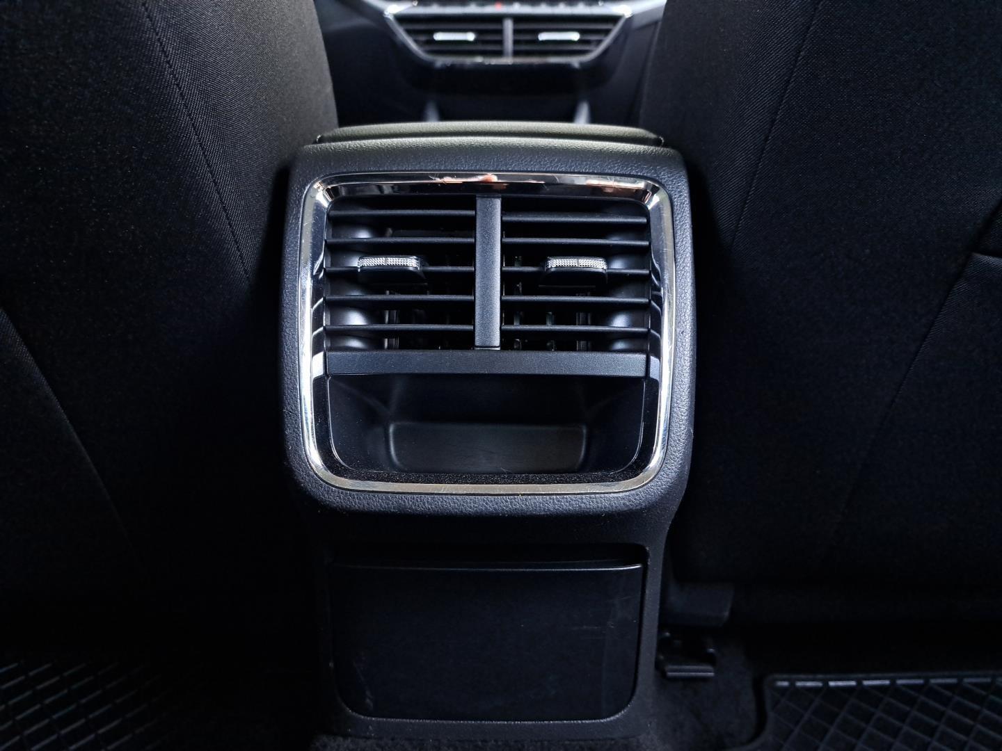 2.0 TDI 150KM DSG SalonPL Style Matrix Kamera Virtual Kessy 18" FV23% 16