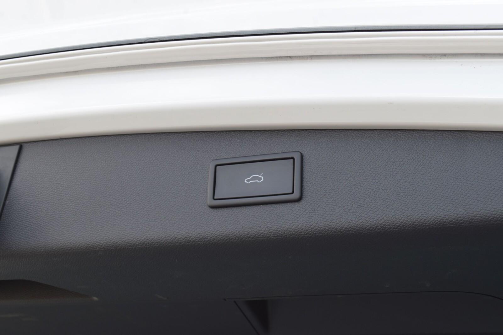 ST 150KM DSG Fulllink Kamera Beats LED Panorama Półskóra Virtual 23% 39