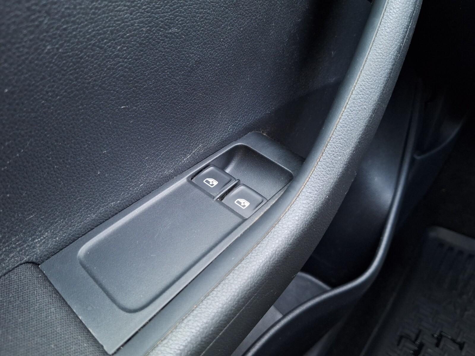 TSI 110KM Ambition | Czujnik zmierzchu | Klimatyzacja | Bluetooth 12