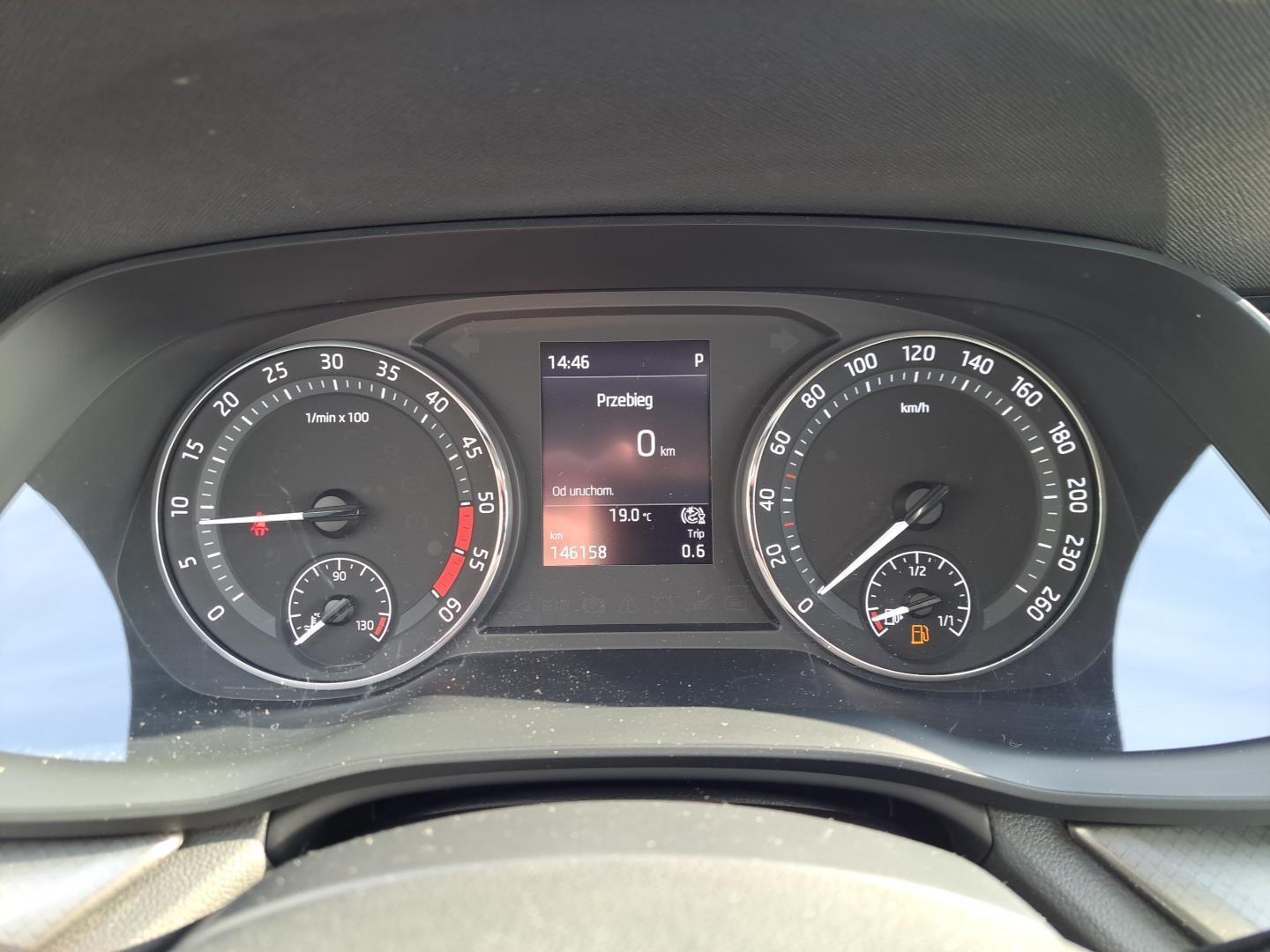 Skoda Octavia 2.0 TDI 150 KM DSG Kombi Ambition Salon Polska 23