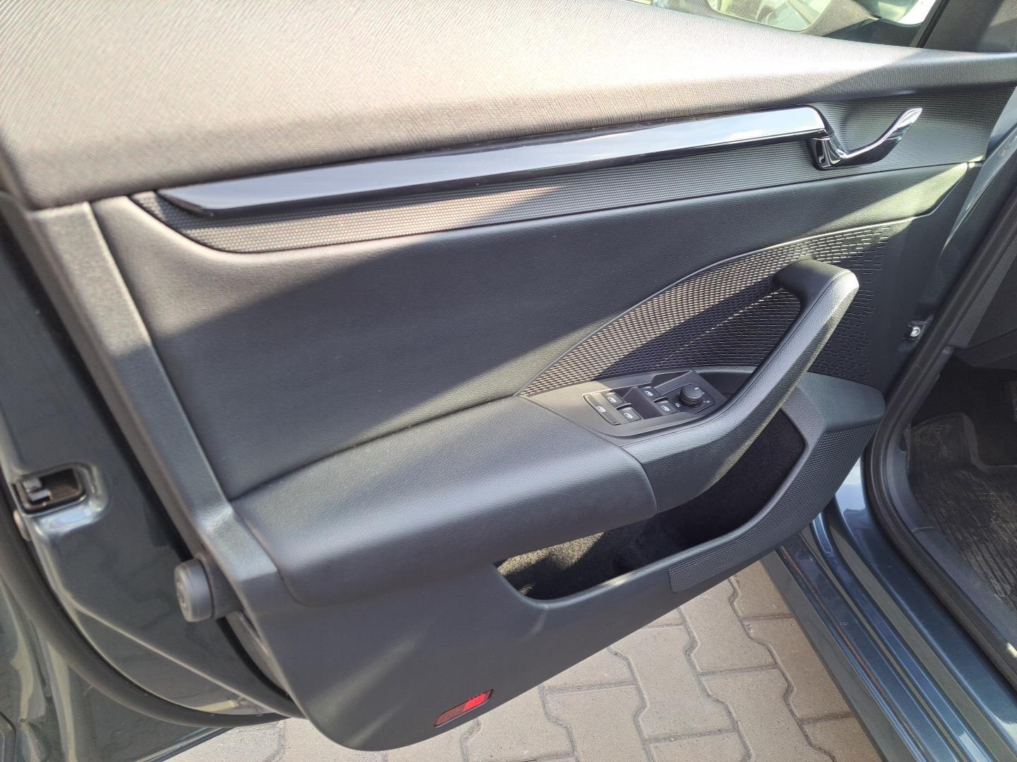 Skoda Octavia 2.0 TDI 150 KM DSG Kombi Ambition Salon Polska 17