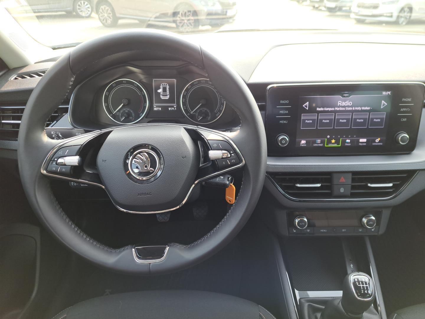 Škoda Kamiq Ambition 13