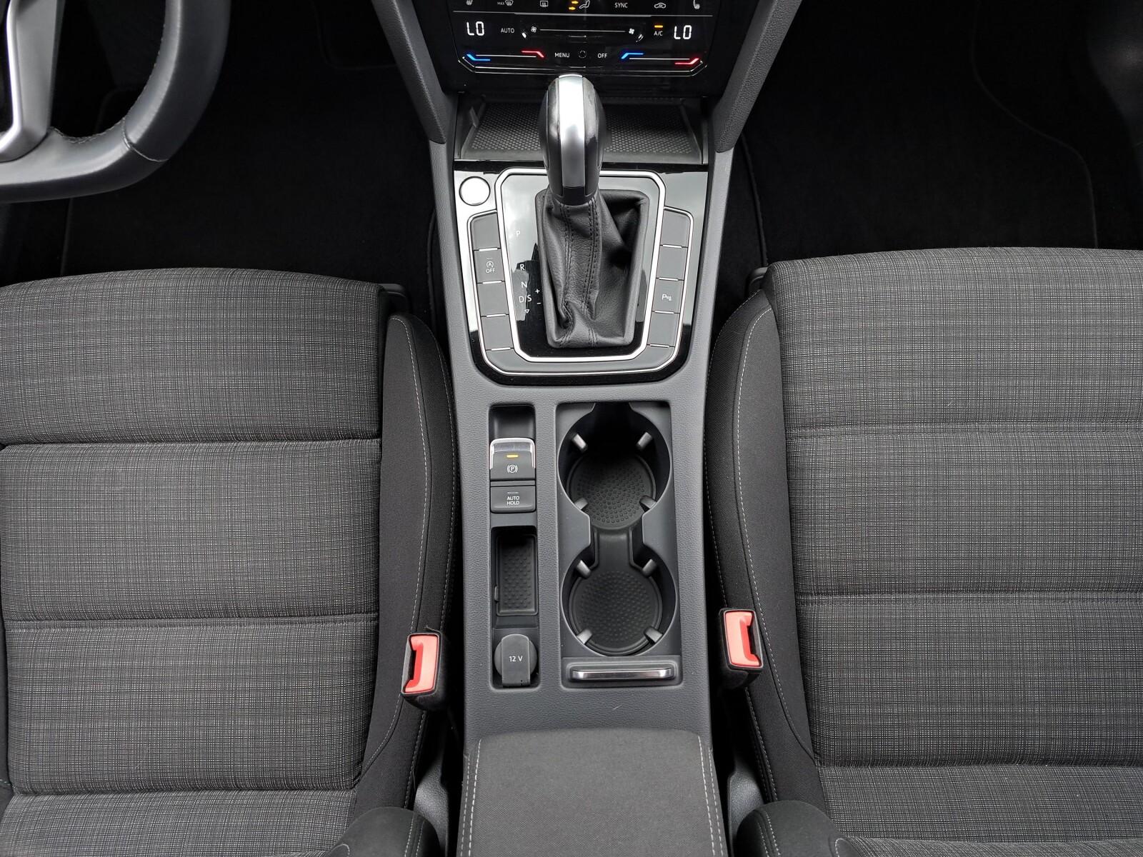 2.0TDI 200KM Business DSG Kamera Masaż AppConnect ACC Navi Alu17 FV23% 17
