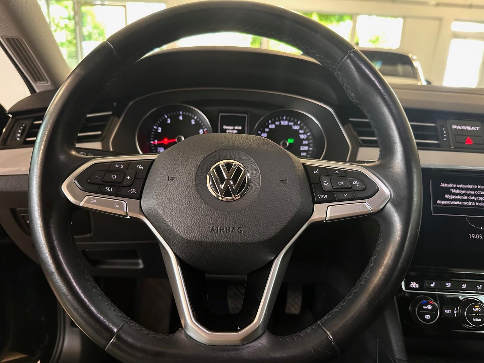 Business 2.0TSI DSG 190 KM | Full LED | Nawigacja | Keyless | Kamera 22