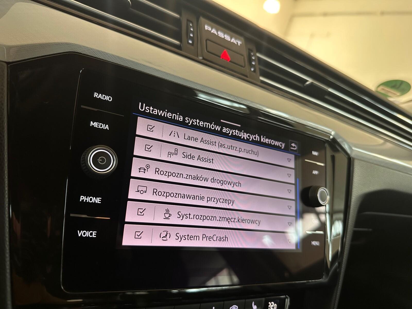 Business 2.0TSI DSG 190 KM | Full LED | Nawigacja | Keyless | Kamera 33