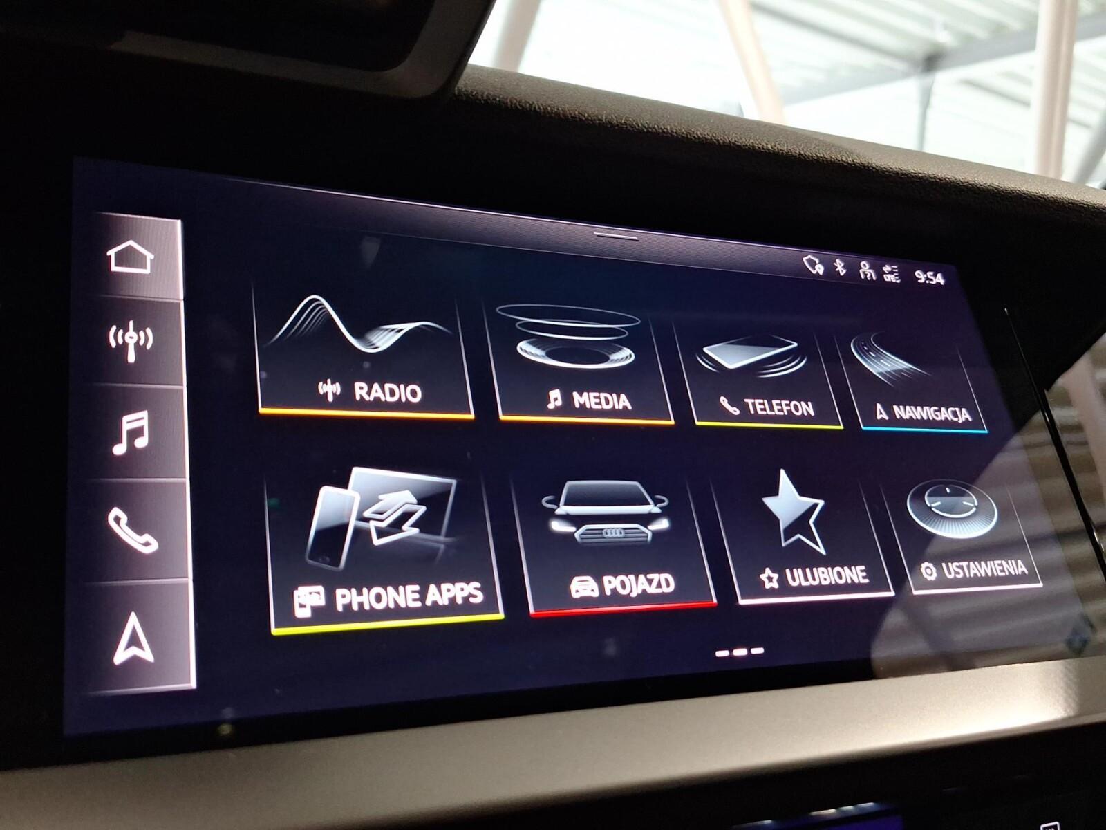 FV23% Dach szklany Kamera Fotel sportowy Audi smartphone interface 20