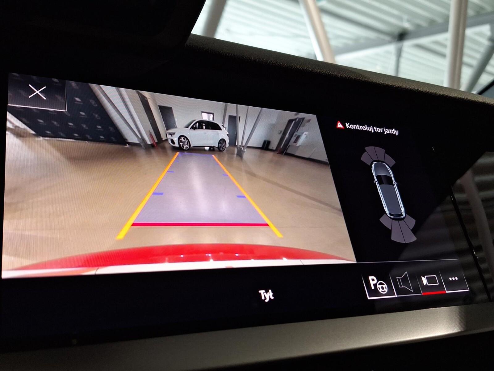 FV23% Dach szklany Kamera Fotel sportowy Audi smartphone interface 26