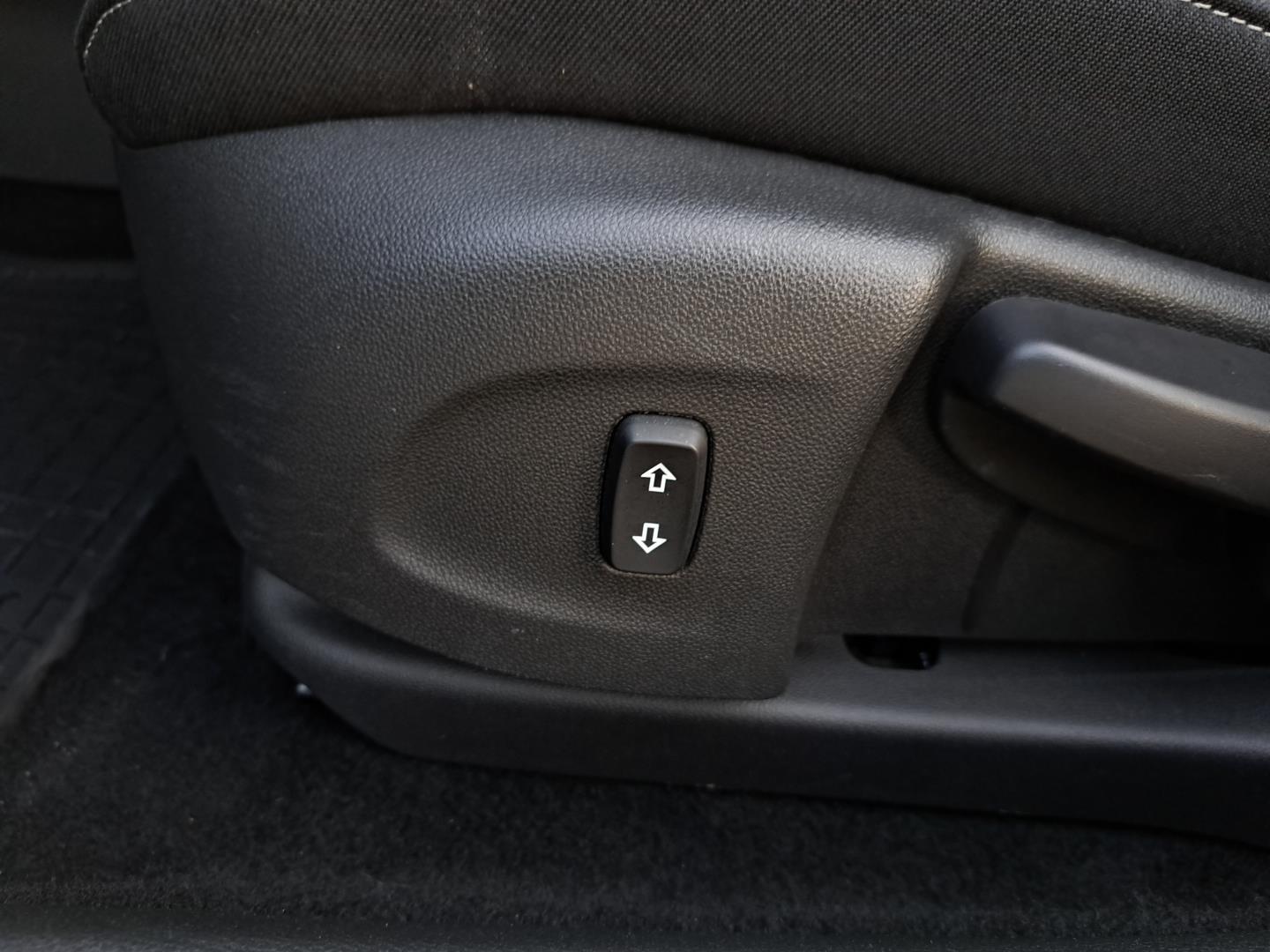 SalonPL 1.2T 145KM Elegance Kamera Czuj.Park. Tempomat Bezwypadek FV23 11