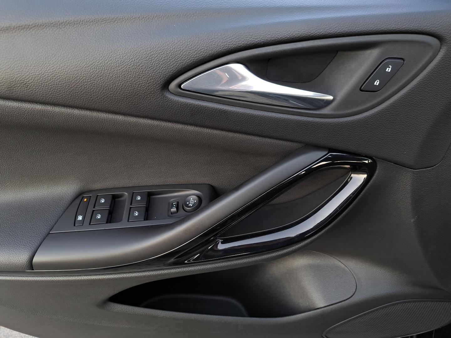 SalonPL 1.2T 145KM Elegance Kamera Czuj.Park. Tempomat Bezwypadek FV23 13