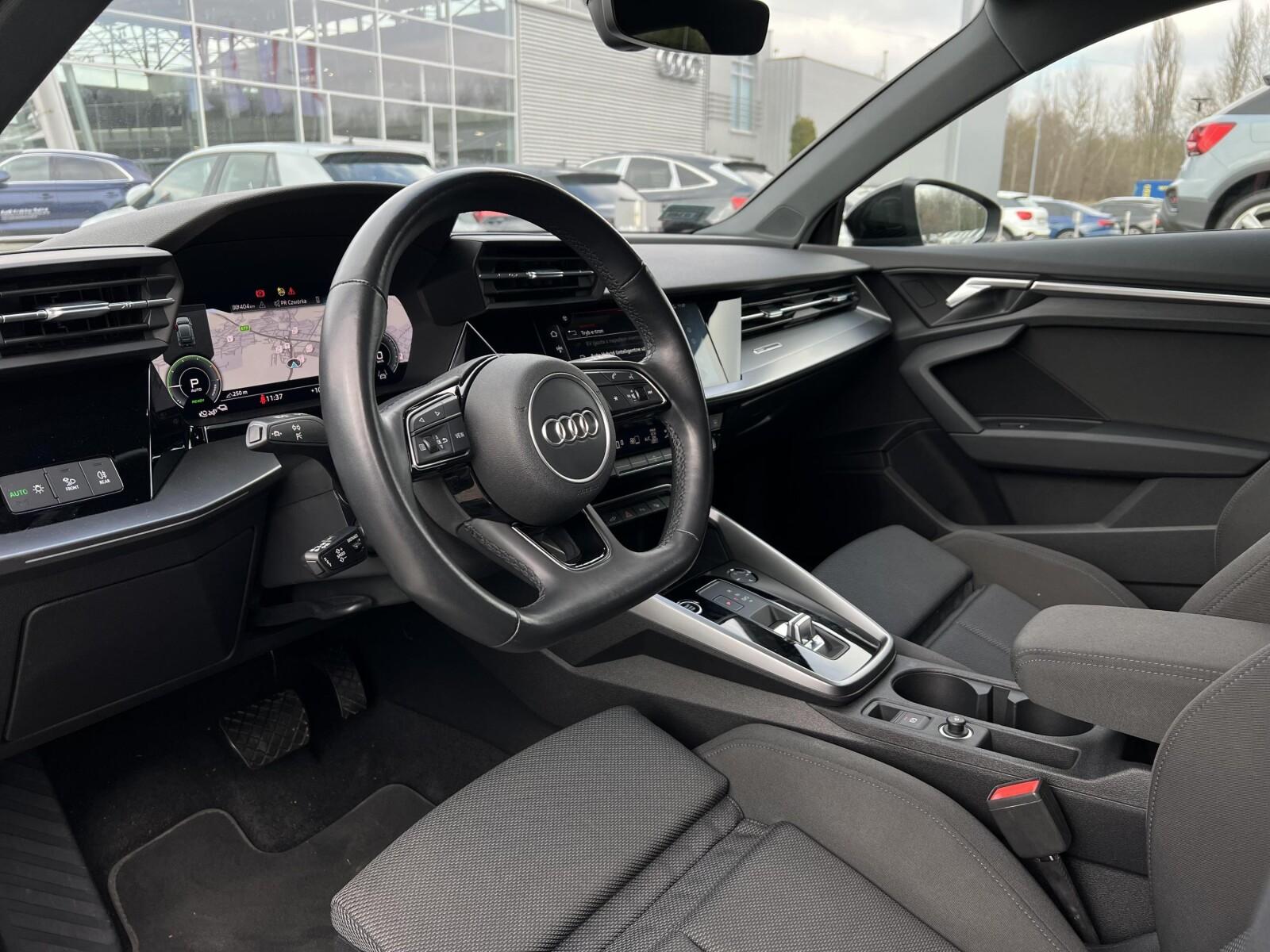 S-Line 245 KM Reflektory LED Tempomat Virtual Cockpit Gwarancja 9