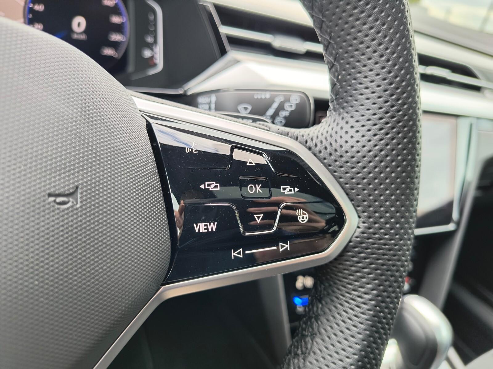 R-Line ASO 2.0TSI 190KM pakiety Webasto H&K panorama LED as.park. VAT 19