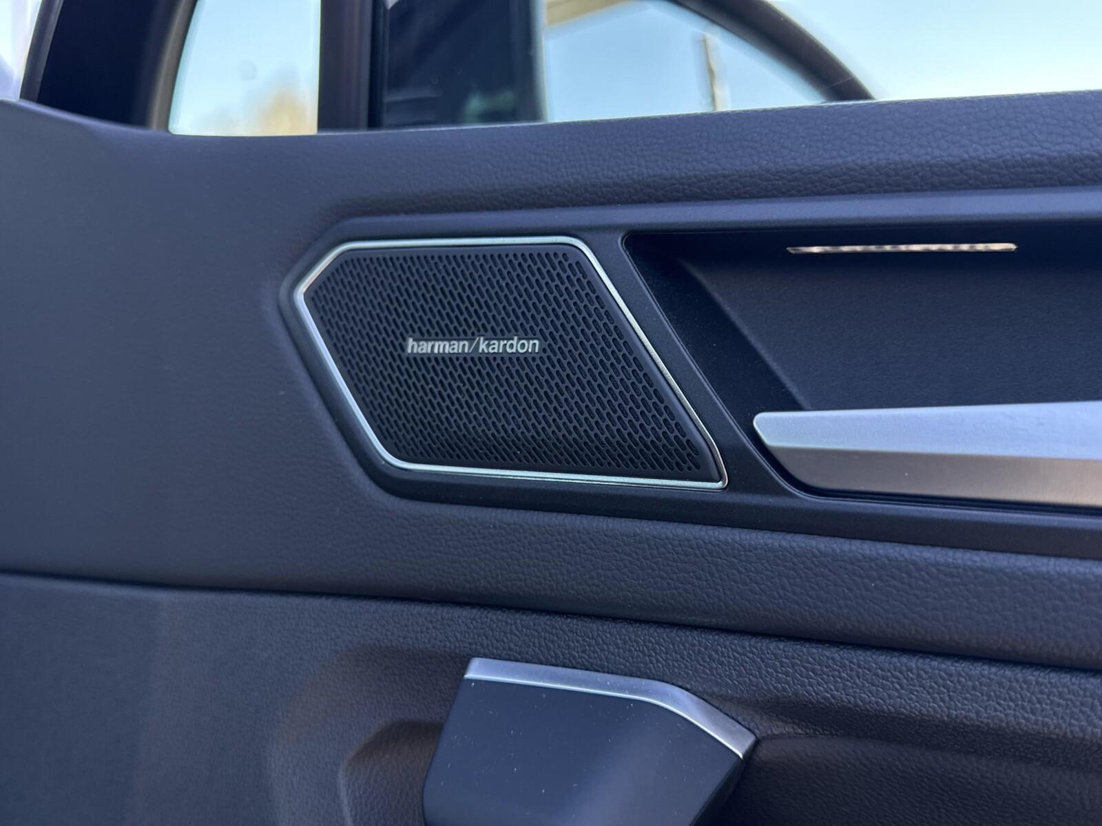 Android Auto Nawigacja Head-Up Kamera Reflektory LED Lane assist 15
