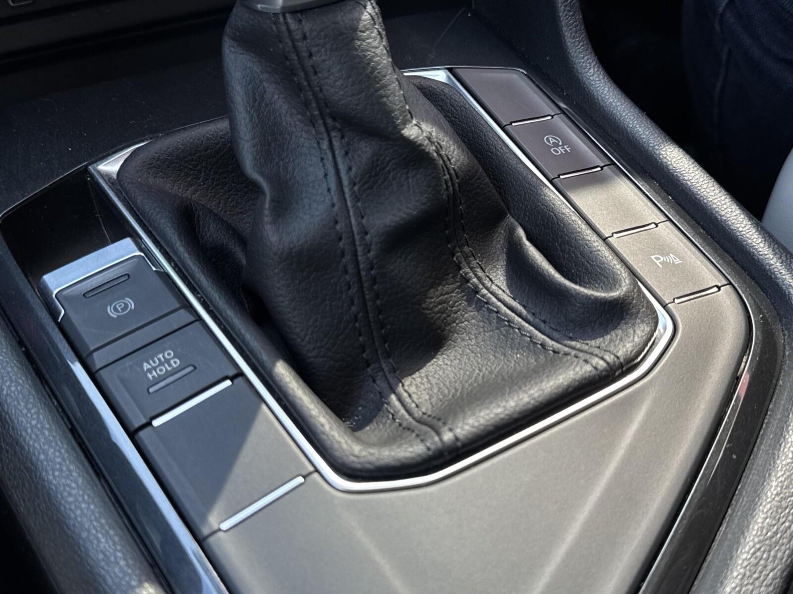 Android Auto Nawigacja Head-Up Kamera Reflektory LED Lane assist 31