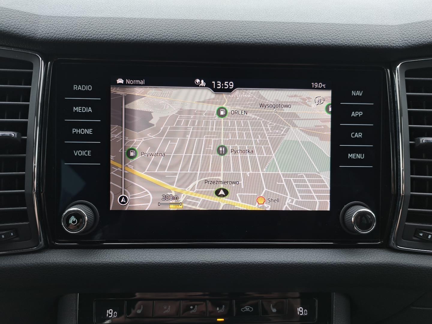Style 1.5TSI 150KM SalonPL DSG Kamera Hak Kessy ACC SmartLink Alu FV23 24