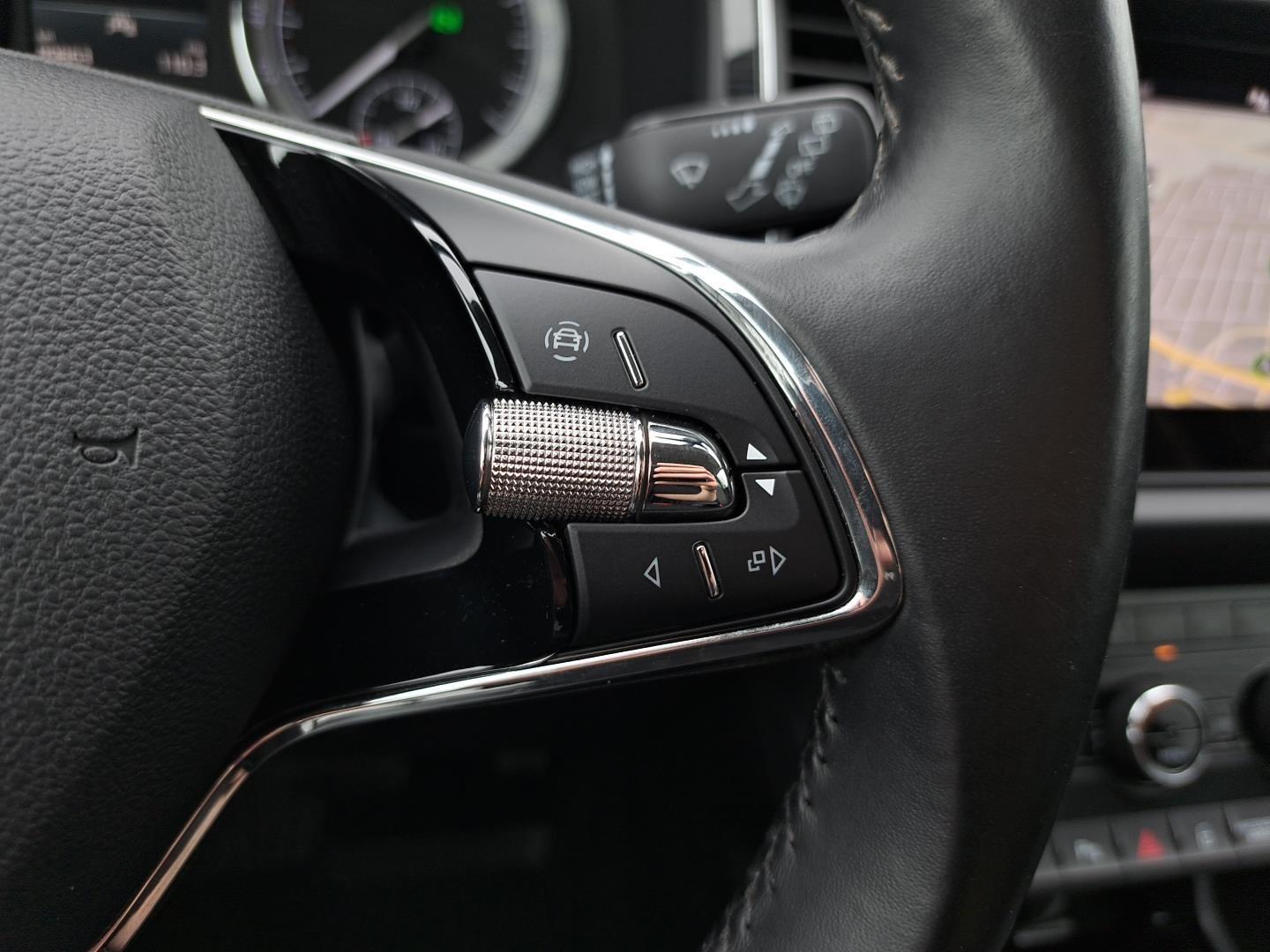 Style 1.5TSI 150KM SalonPL DSG Kamera Hak Kessy ACC SmartLink Alu FV23 17