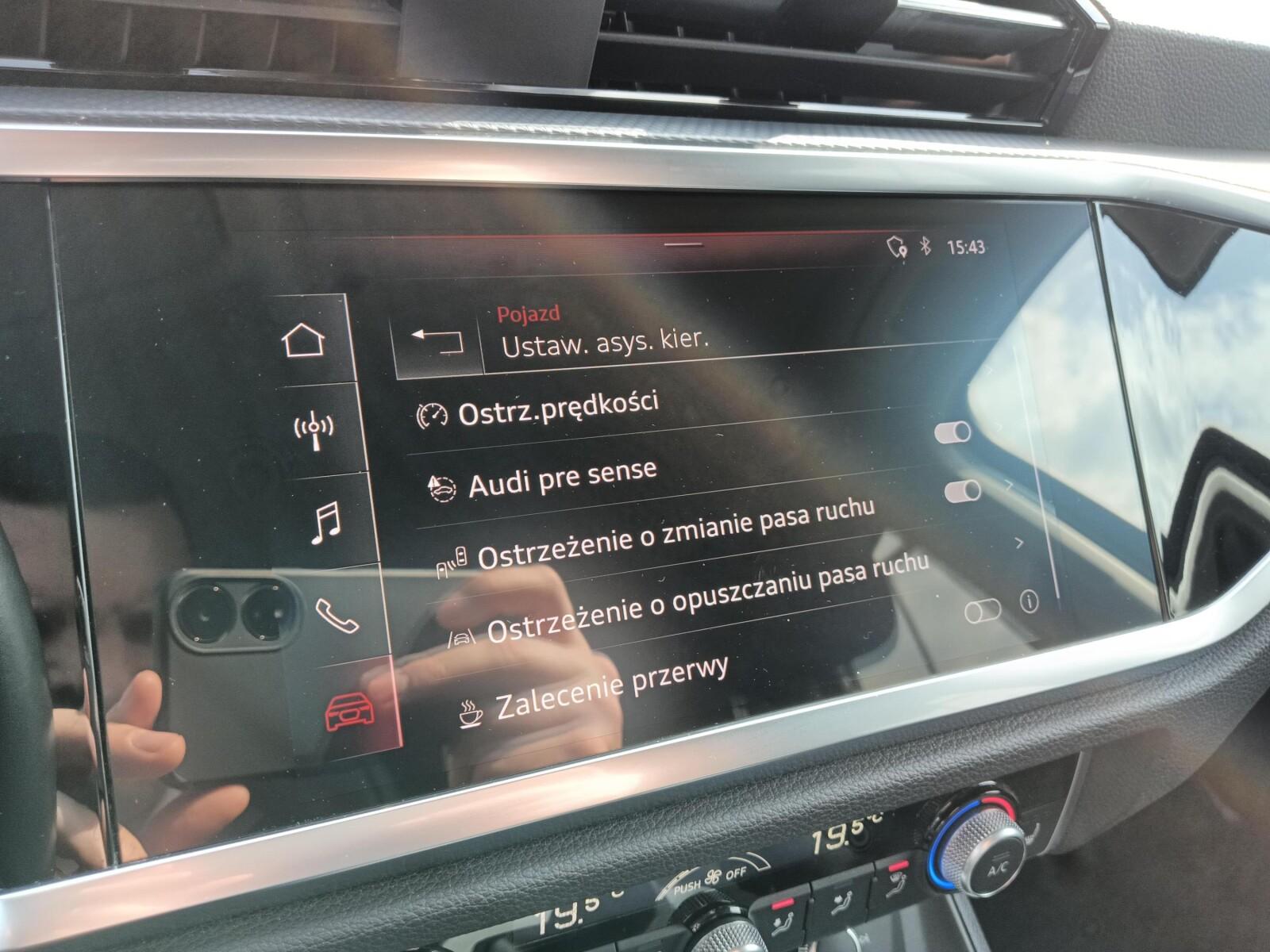 Audi Q2 35 TFSI 150 KM 22
