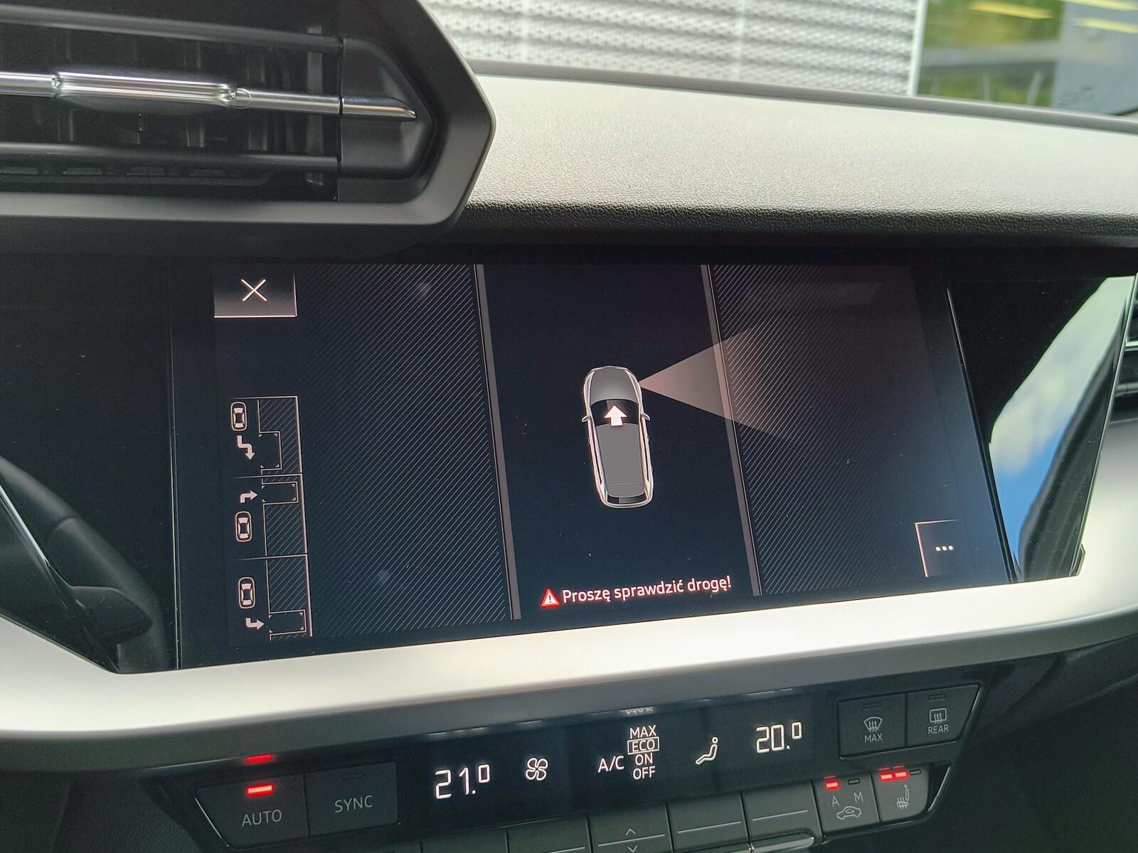 Kamera cofania, S-line, Auto-hold, czarna podsufitka, fotele kubełkowe 25