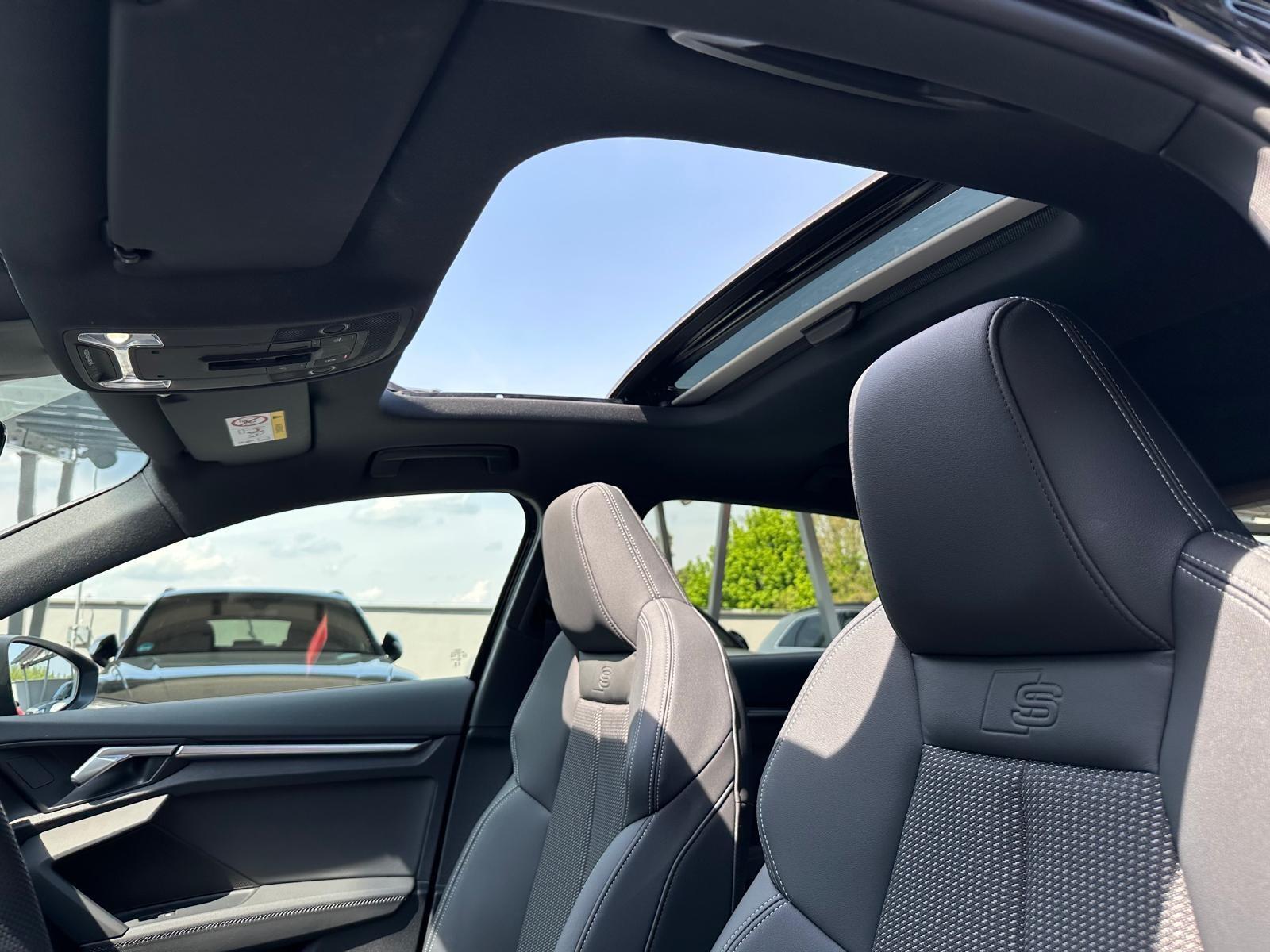 Plug-In 245KM, Adaptacyjny tempomat, Czerń Plus, Panorama! 12