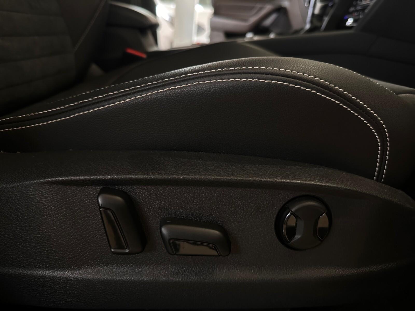GTE 1.4 TSI Plug-In Hybrid DSG | Kamery 360 | Asystenci | Hak 11