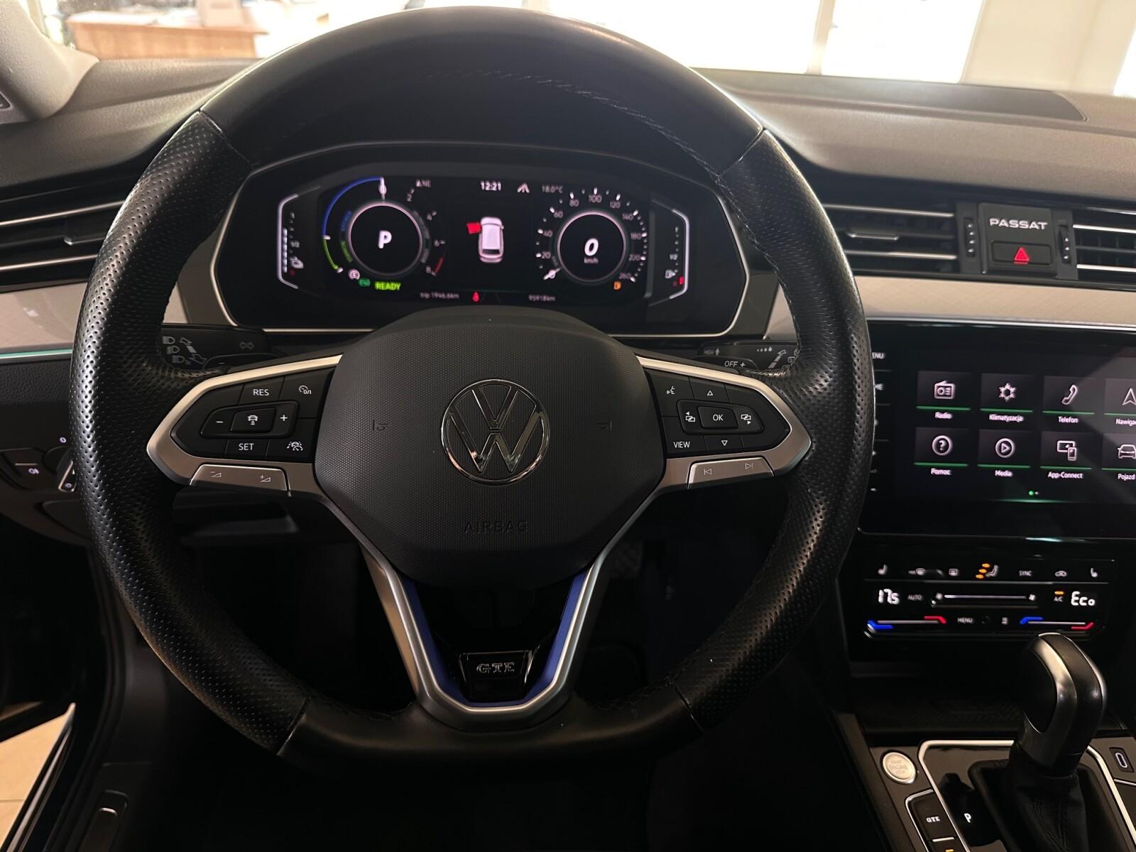 GTE 1.4 TSI Plug-In Hybrid DSG | Kamery 360 | Asystenci | Hak 17