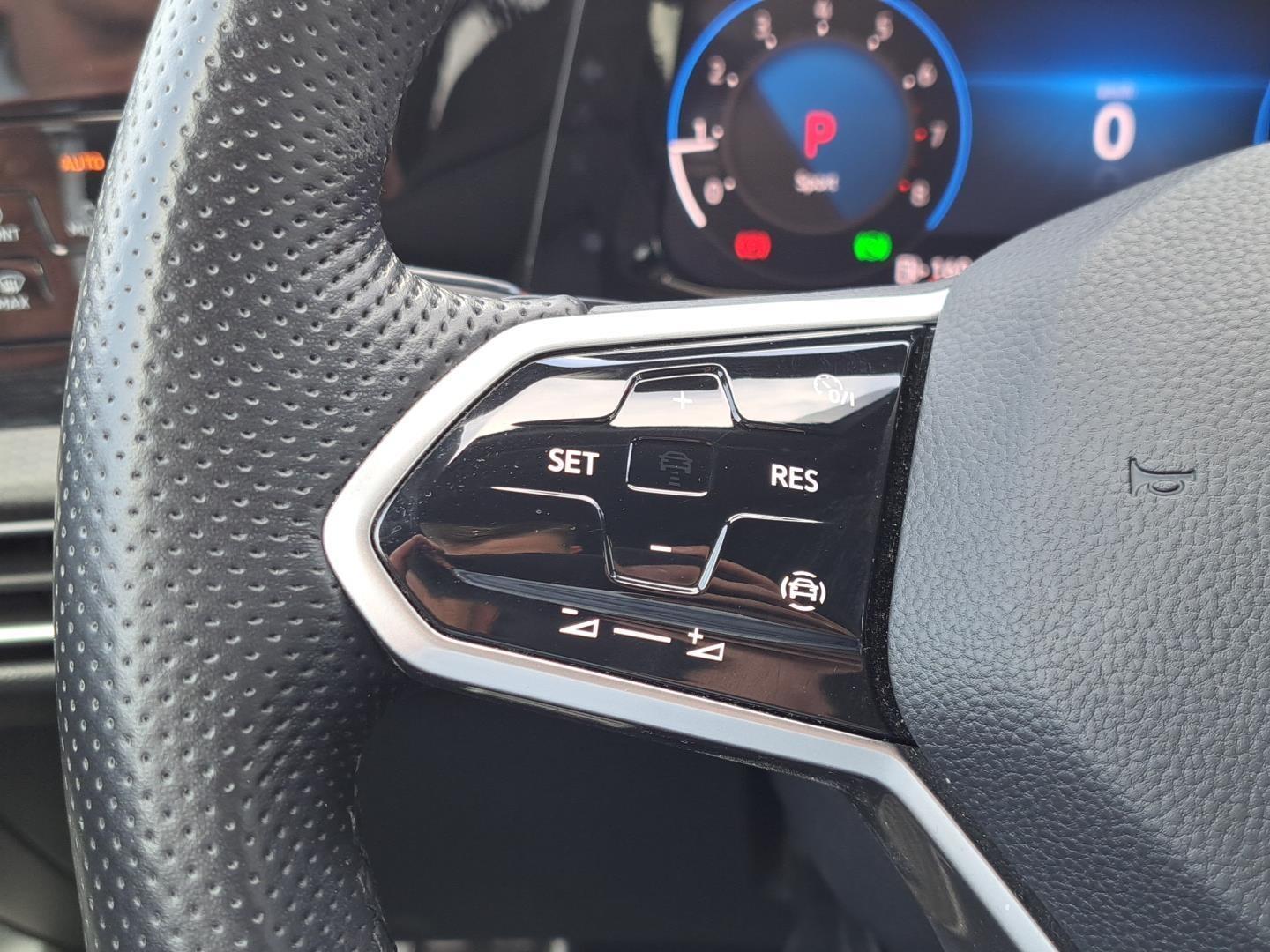 Volkswagen Golf GTI 23