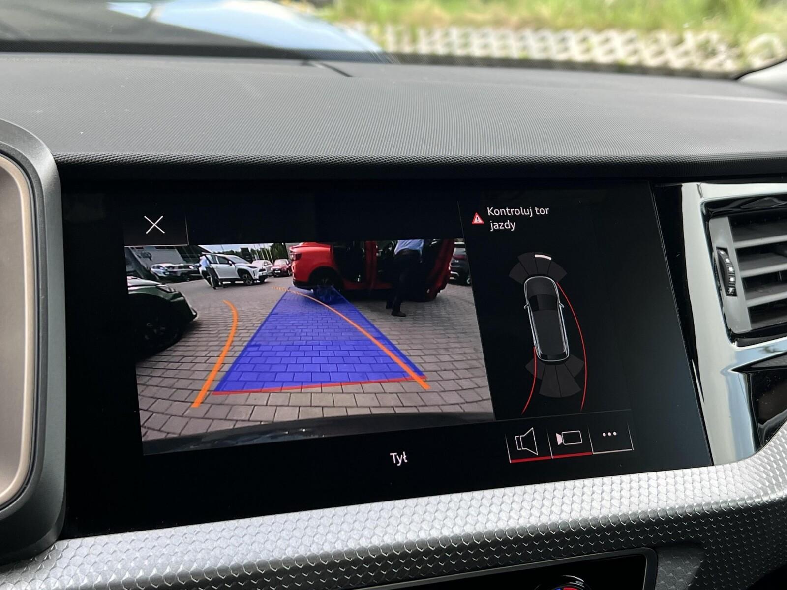 Reflektory LED Kamera cofania Apple CarPlay Android Auto Gwarancja 27