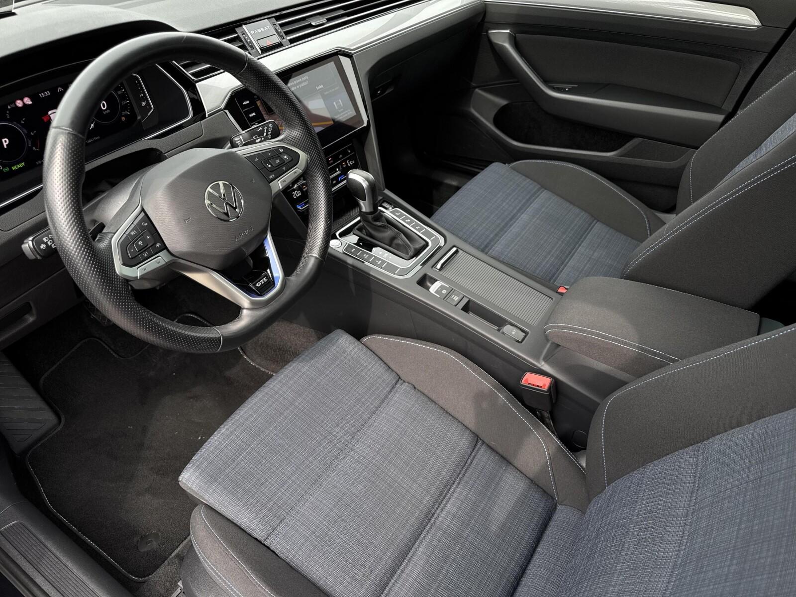 TSI Plug-In Hybrid 218KM GTE | DCC | Panorama | Matrix | FV23% 8