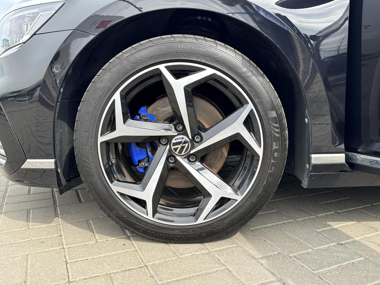 TSI Plug-In Hybrid 218KM GTE | DCC | Panorama | Matrix | FV23% 30