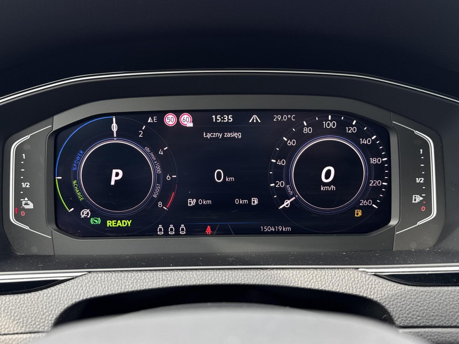 TSI Plug-In Hybrid 218KM GTE | DCC | Panorama | Matrix | FV23% 13