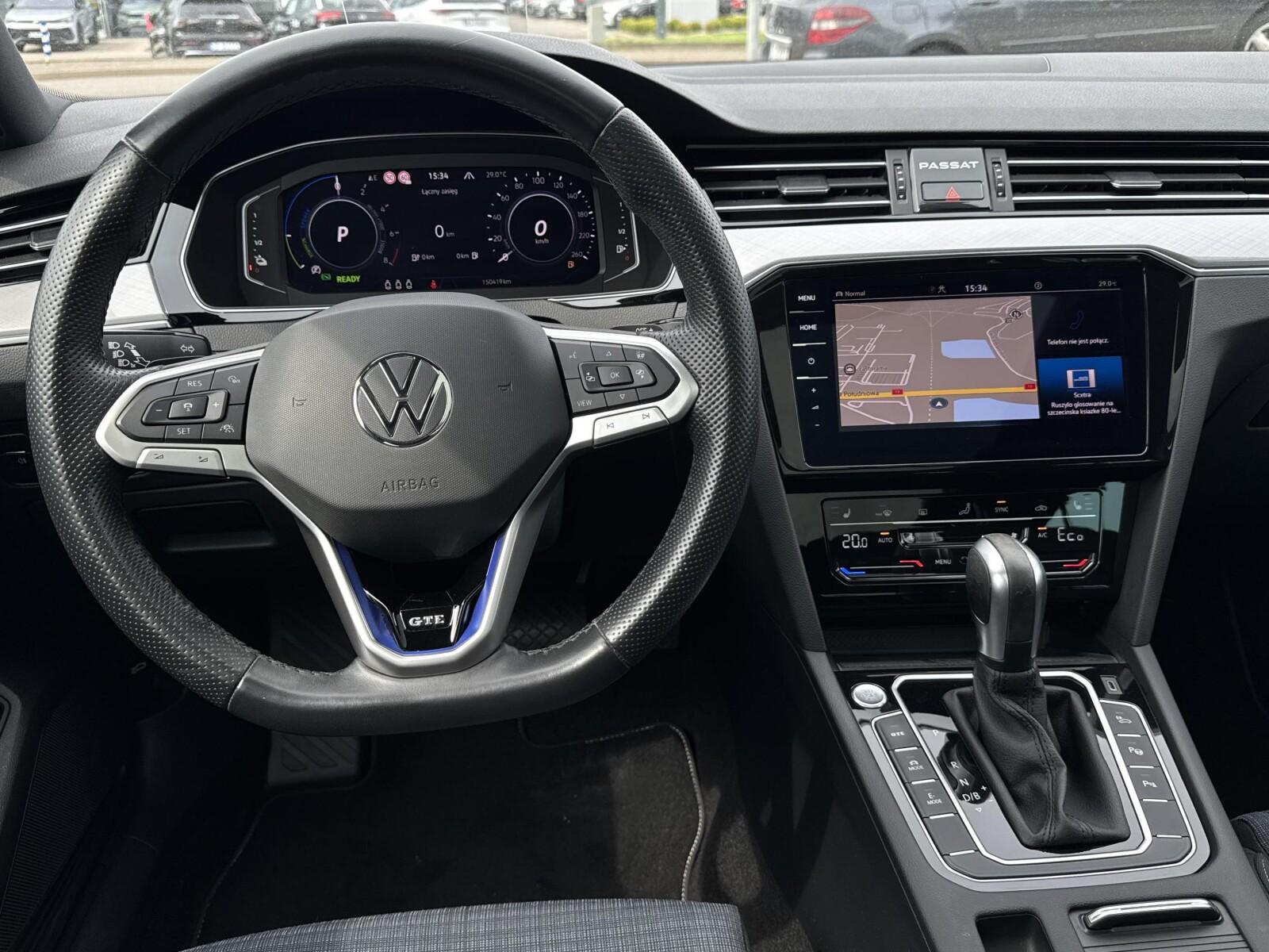 TSI Plug-In Hybrid 218KM GTE | DCC | Panorama | Matrix | FV23% 11