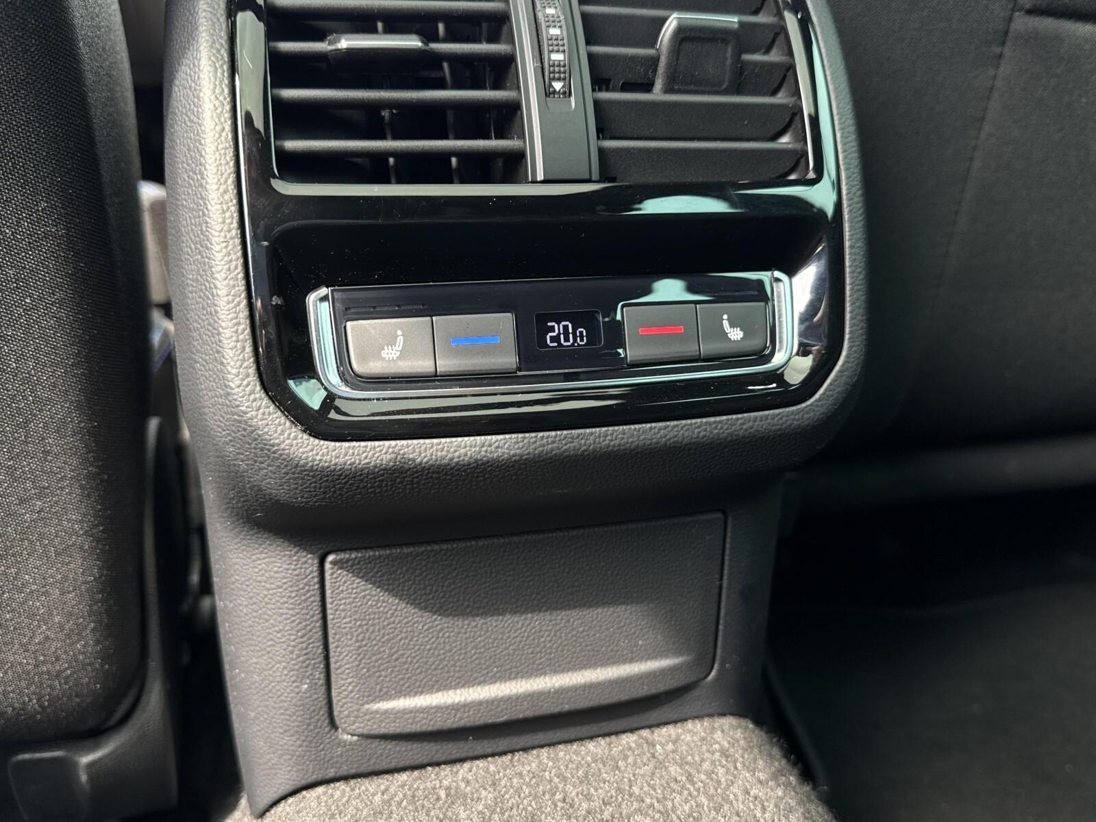 TSI Plug-In Hybrid 218KM GTE | DCC | Panorama | Matrix | FV23% 29