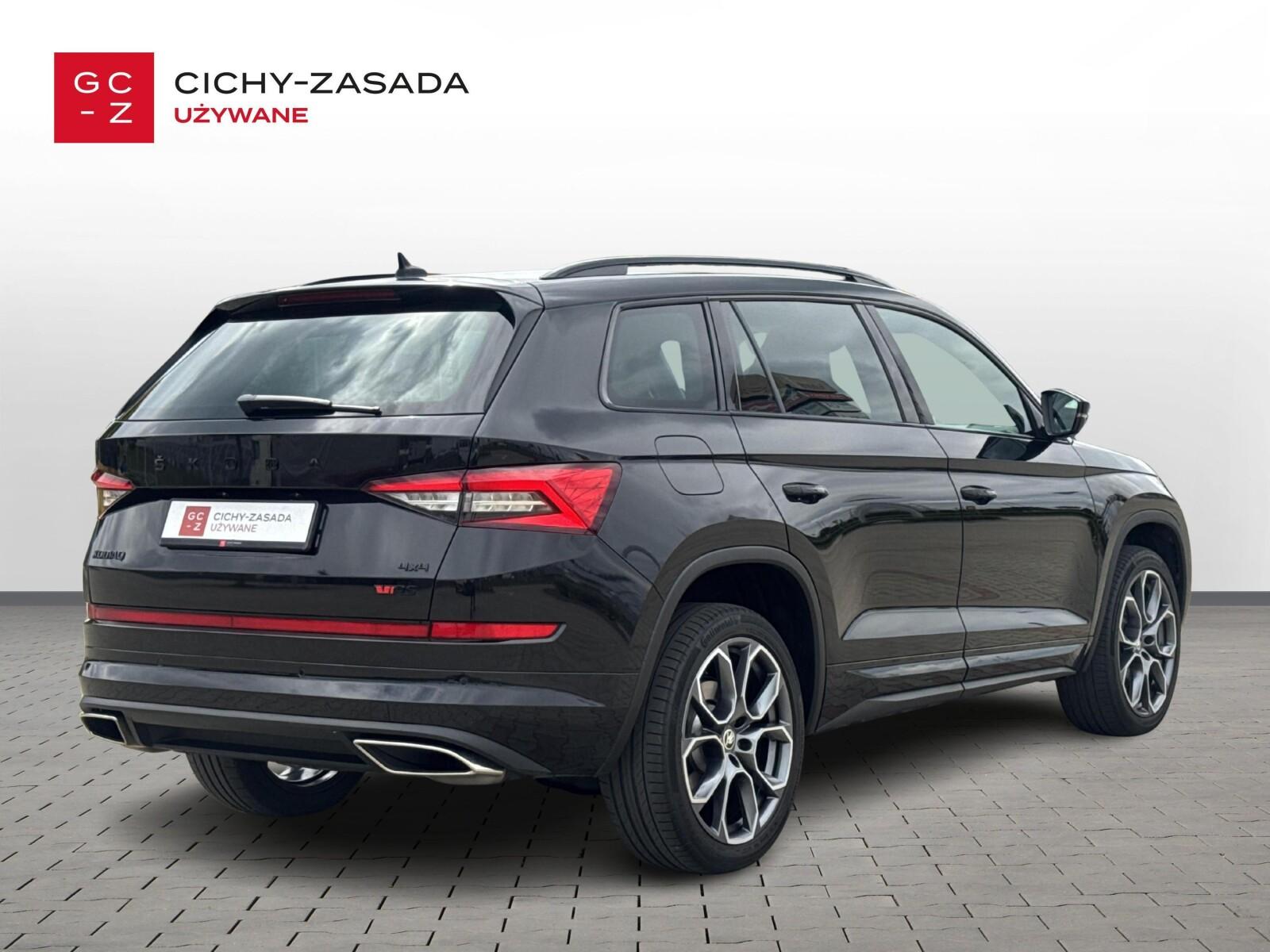 RS, 4x4, APP, Nawigacja Hak Reflektory LED Lane assist Tempomat 4