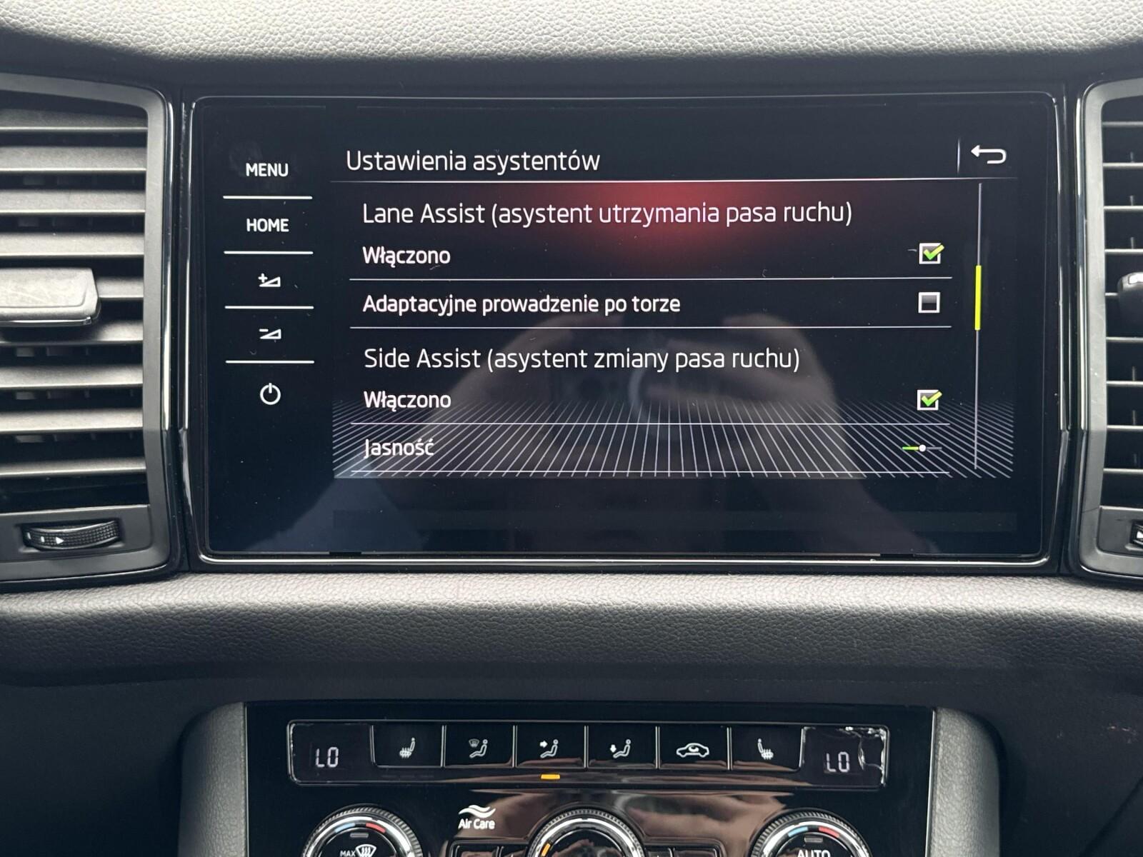RS, 4x4, APP, Nawigacja Hak Reflektory LED Lane assist Tempomat 35