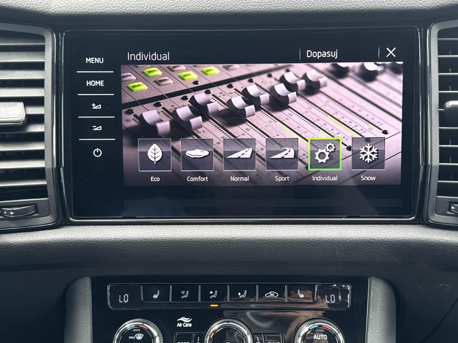 RS, 4x4, APP, Nawigacja Hak Reflektory LED Lane assist Tempomat 28