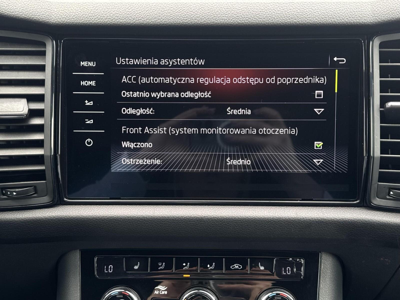 RS, 4x4, APP, Nawigacja Hak Reflektory LED Lane assist Tempomat 34