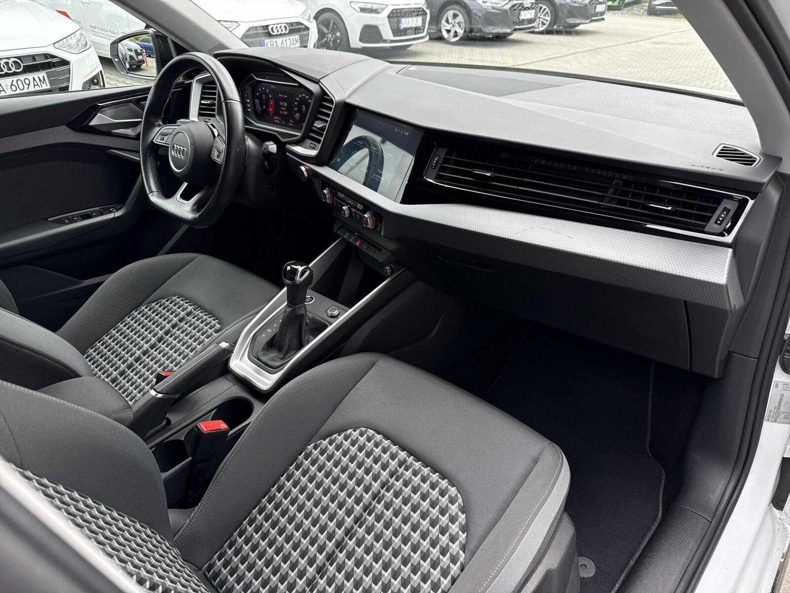 Reflektory LED Kamera Apple CarPlay Android Auto Ambiente F-VAT 23% 15