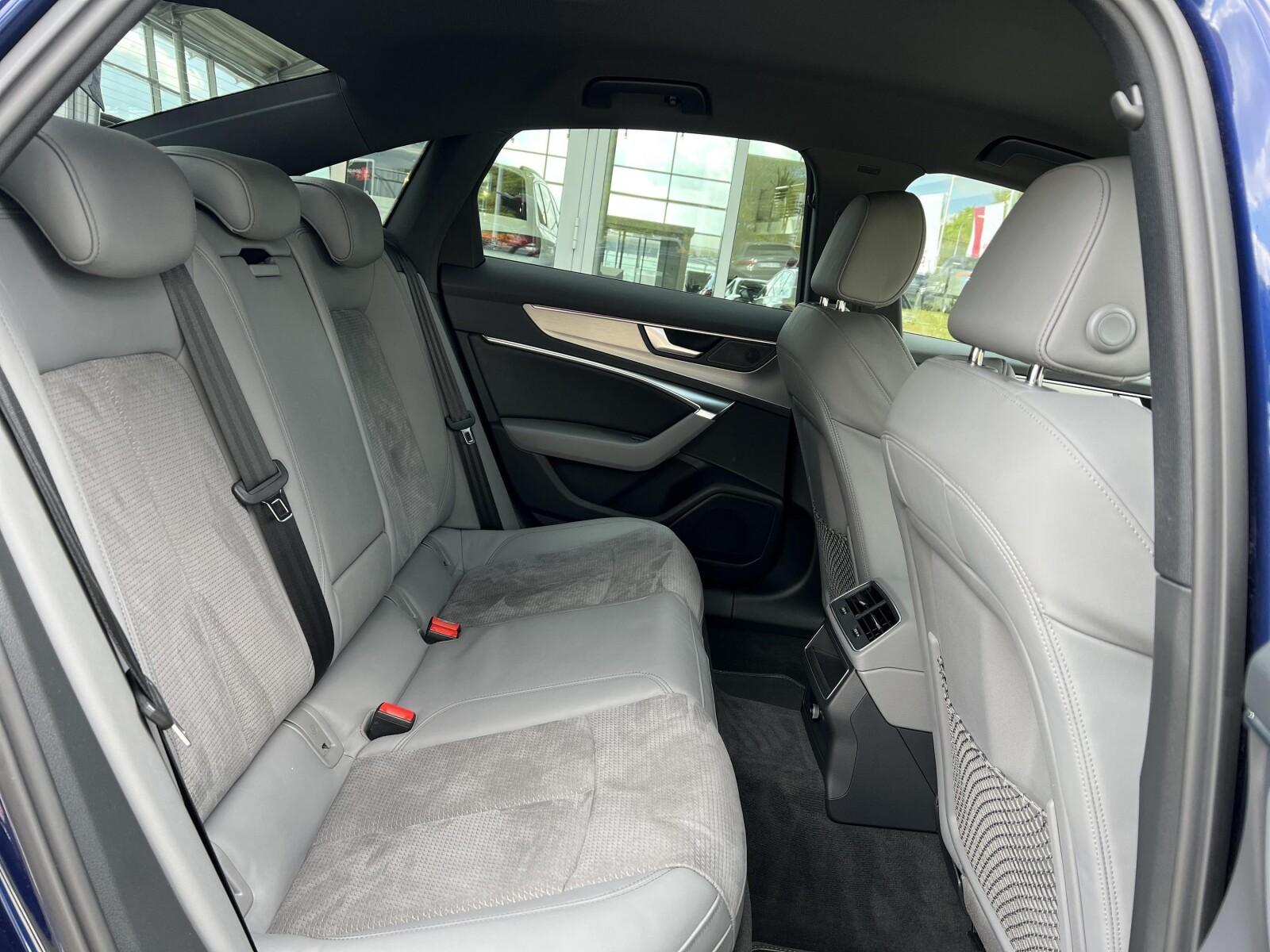 Nawigacja Reflektory LED Matrix Cyfrowe zegary Kamera cofania Android Auto 11