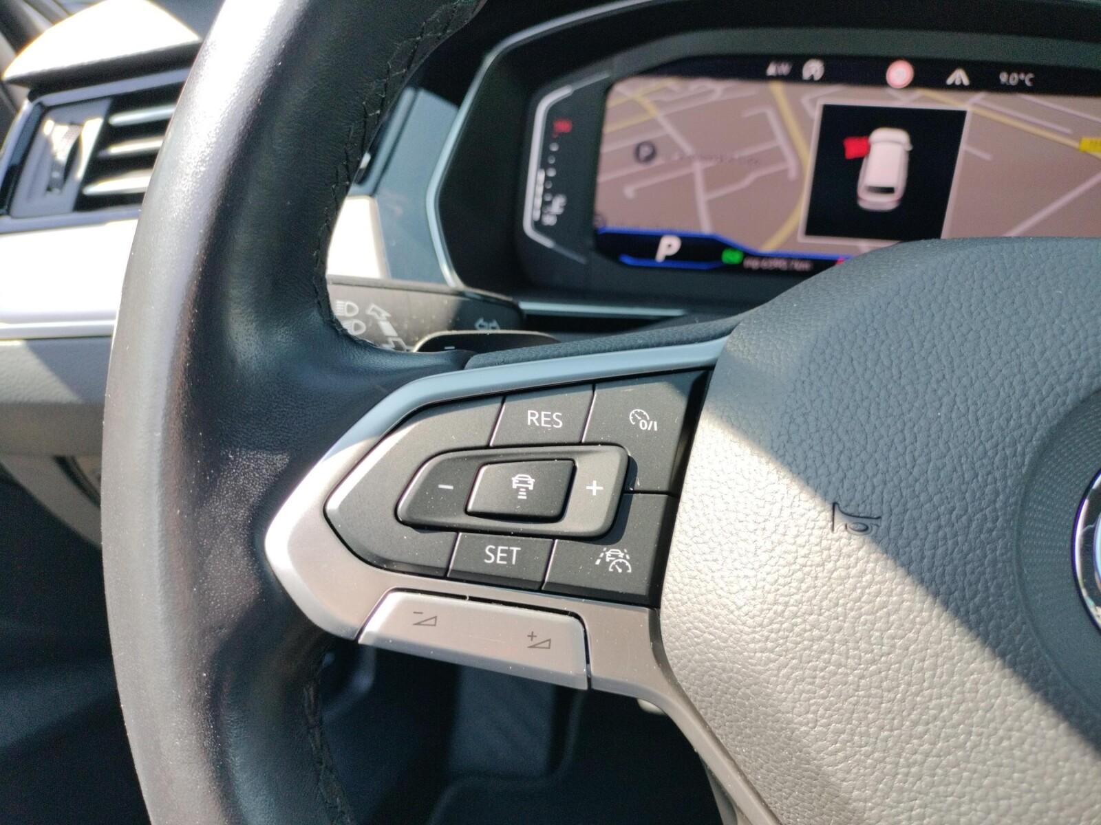 Volkswagen Passat Variant R-line DSG 22