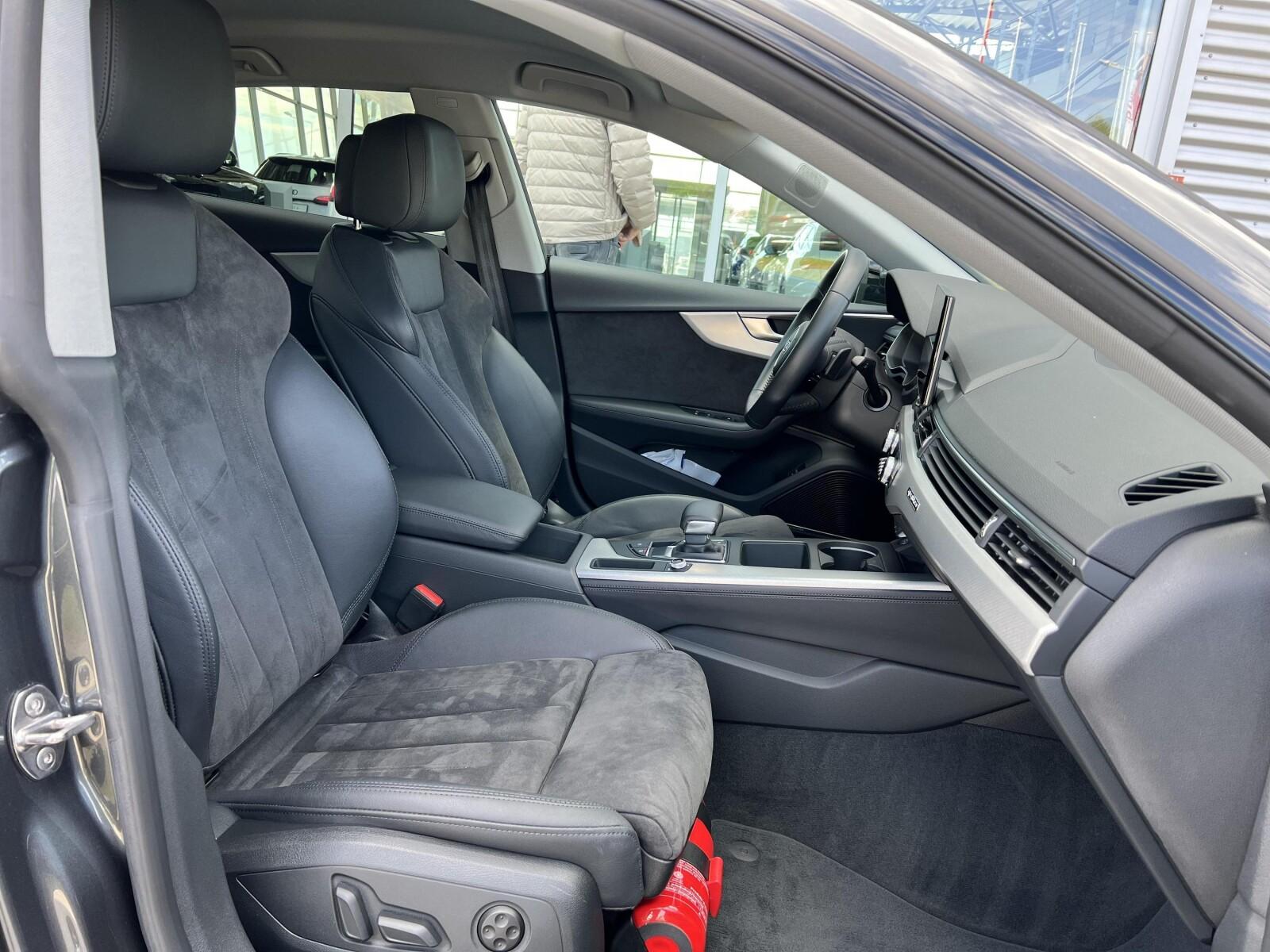 S-Line Apple CarPlay Reflektory LED Matrix Tempomat Virtual Cockpit 12