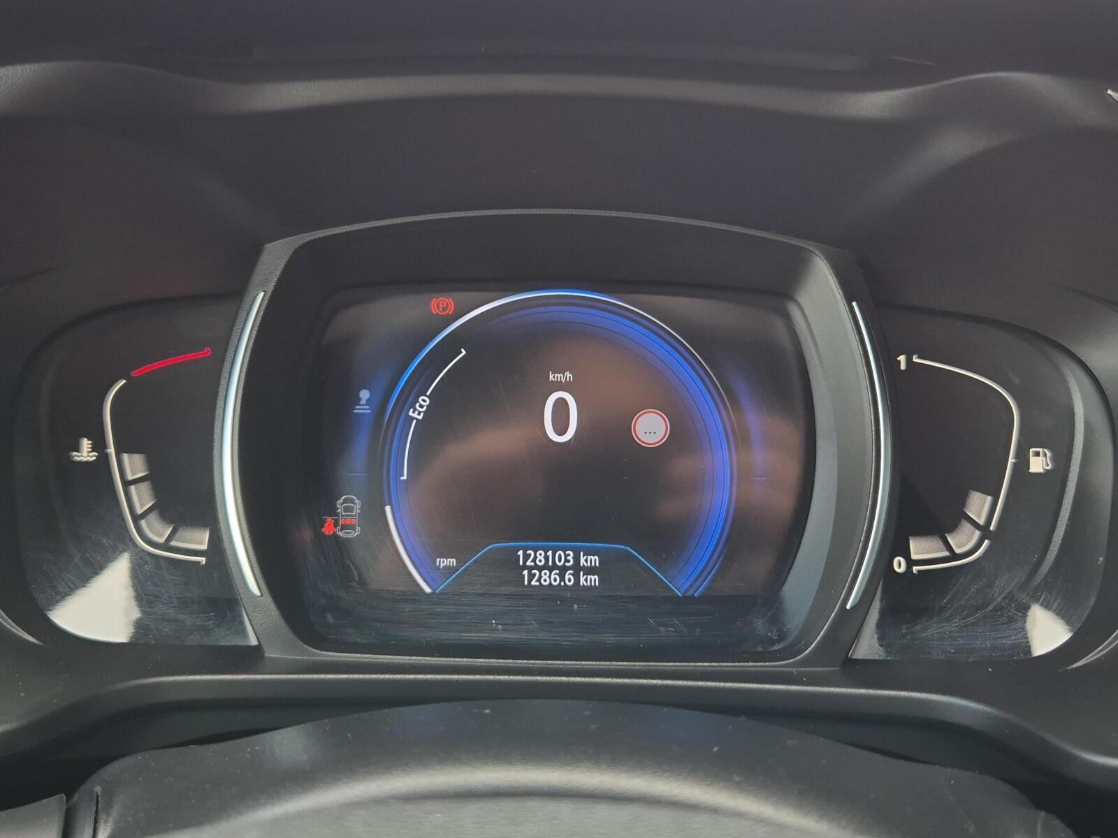 SalonPL 1.3TCe 140KM Intens LED Kamera Czujniki Climatronic Navi ASO 20