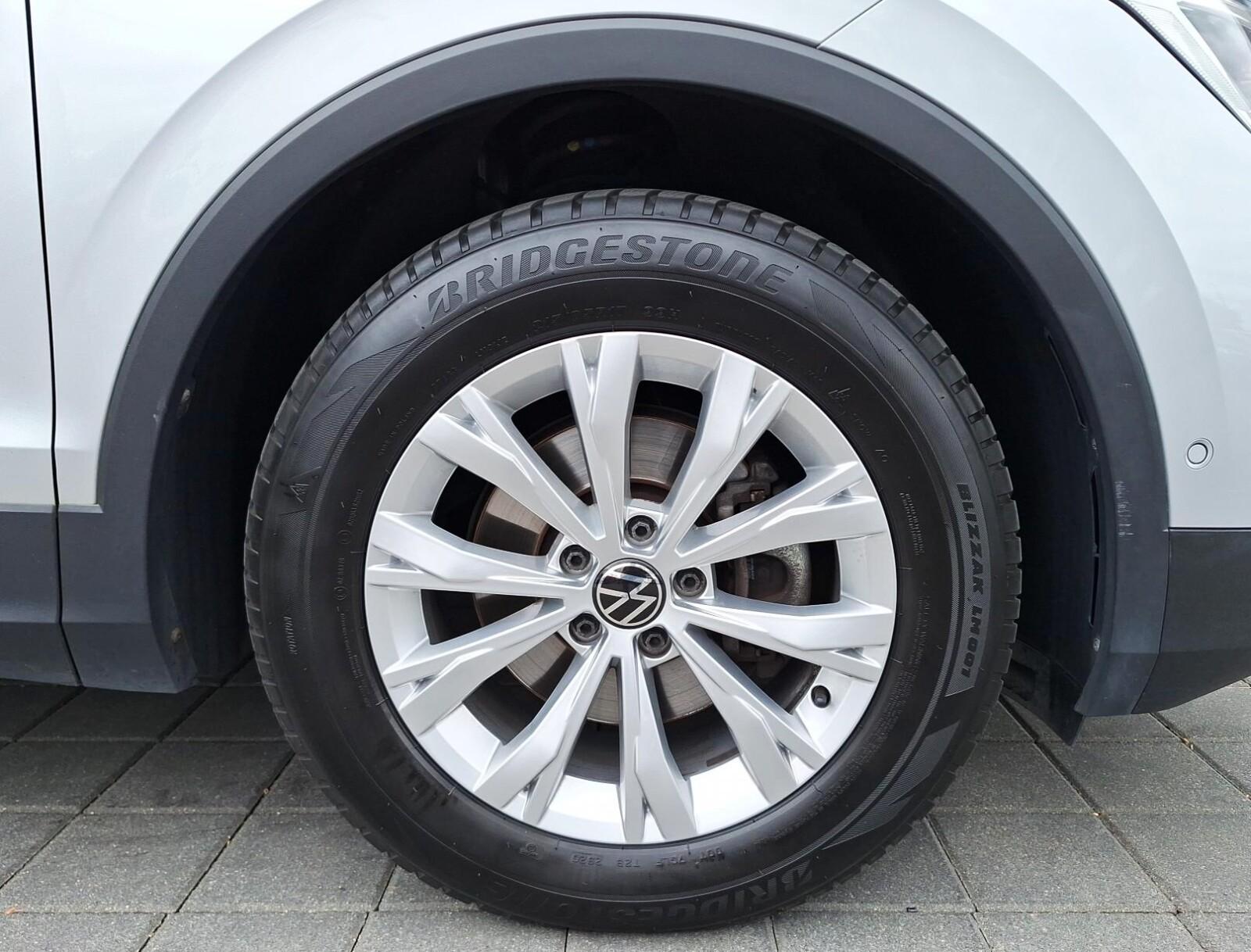 1.5 TSI 150KM KameraCofania/SmartphoneInterFace/Temp.ACC./Keyless 23