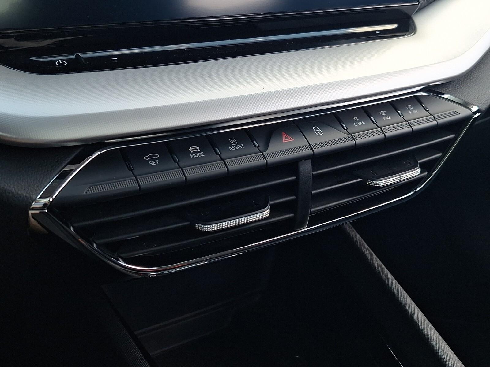 2.0TDI 150KM Style Dsg SerwisASO Panorama Acc Virtual Led FV23 28