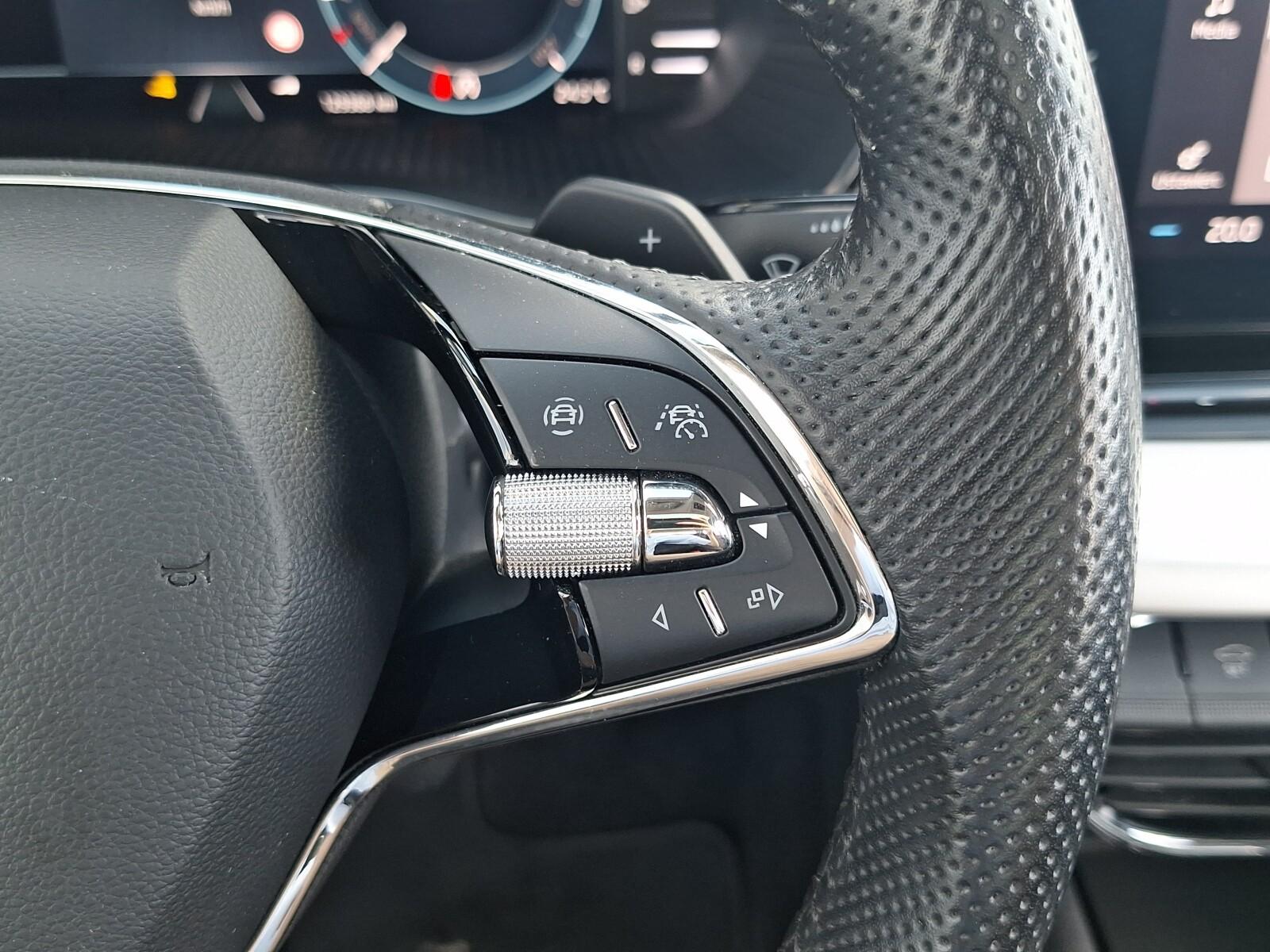 2.0TDI 150KM Style Dsg SerwisASO Panorama Acc Virtual Led FV23 24