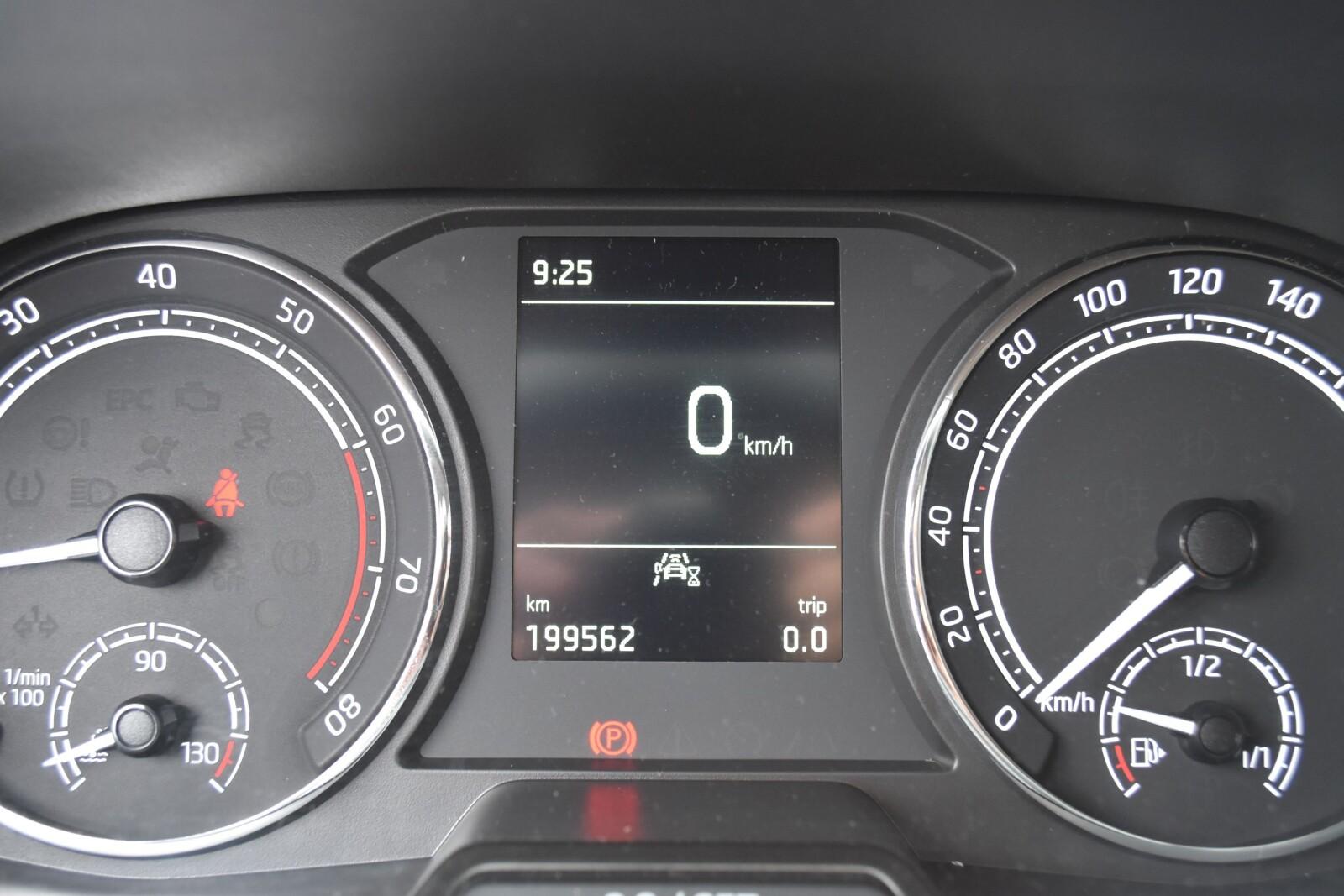 SalonPL 1,0MPI LPG!80KM Ambiton/Climatronic/Bluetooth/LED/Tempomat/VAT 18