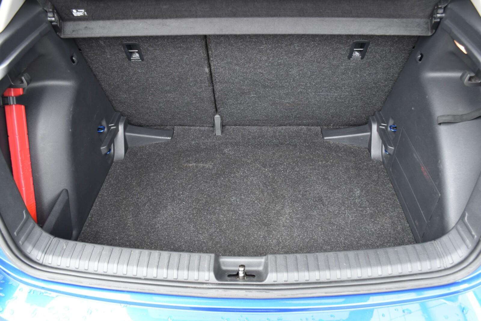 SalonPL 1,0MPI LPG!80KM Ambiton/Climatronic/Bluetooth/LED/Tempomat/VAT 26