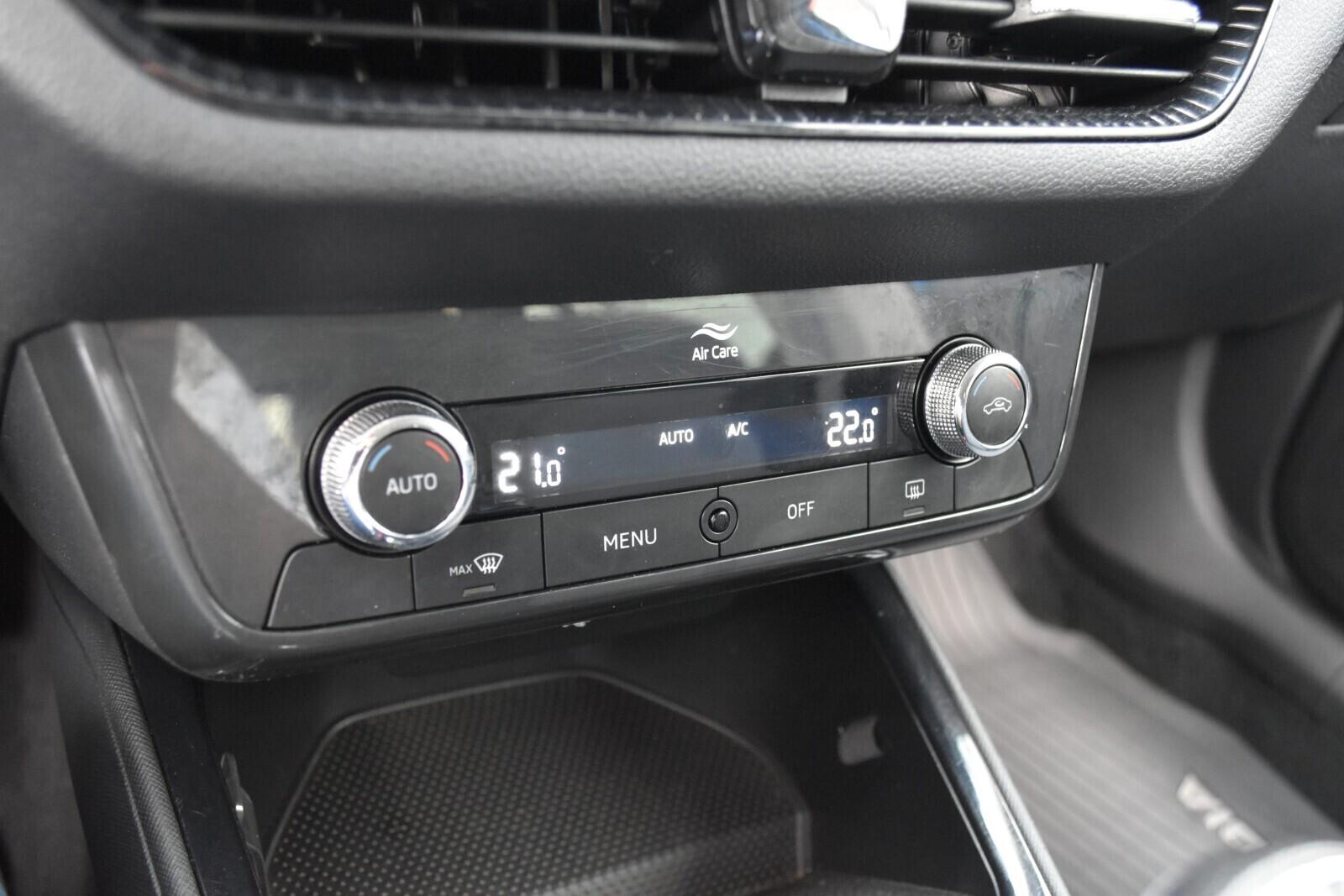 Salon PL 1,0MPI 80KM LPG! Ambiton/Climatronic/Bluetooth/LED/FV23 12