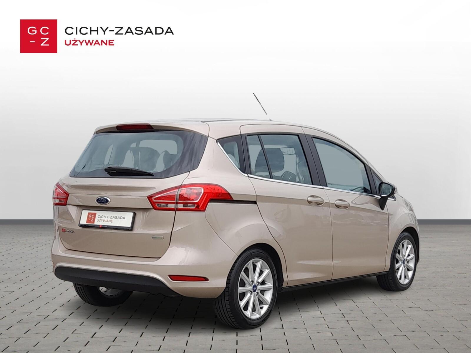Titanium | xenon | klimatyzacja auto.  | podgrzewane fotele | tempomat 4