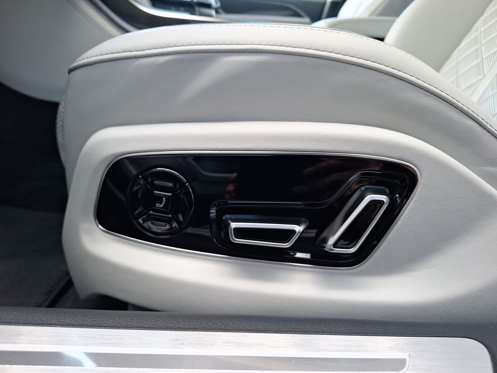Audi S8 TFSI